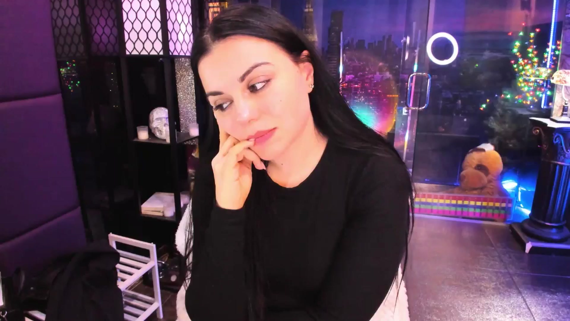 Gallery image thumbnail from sunn_o's myfreecams stream on, 03/06/2025, 12:03 image 1 of 20