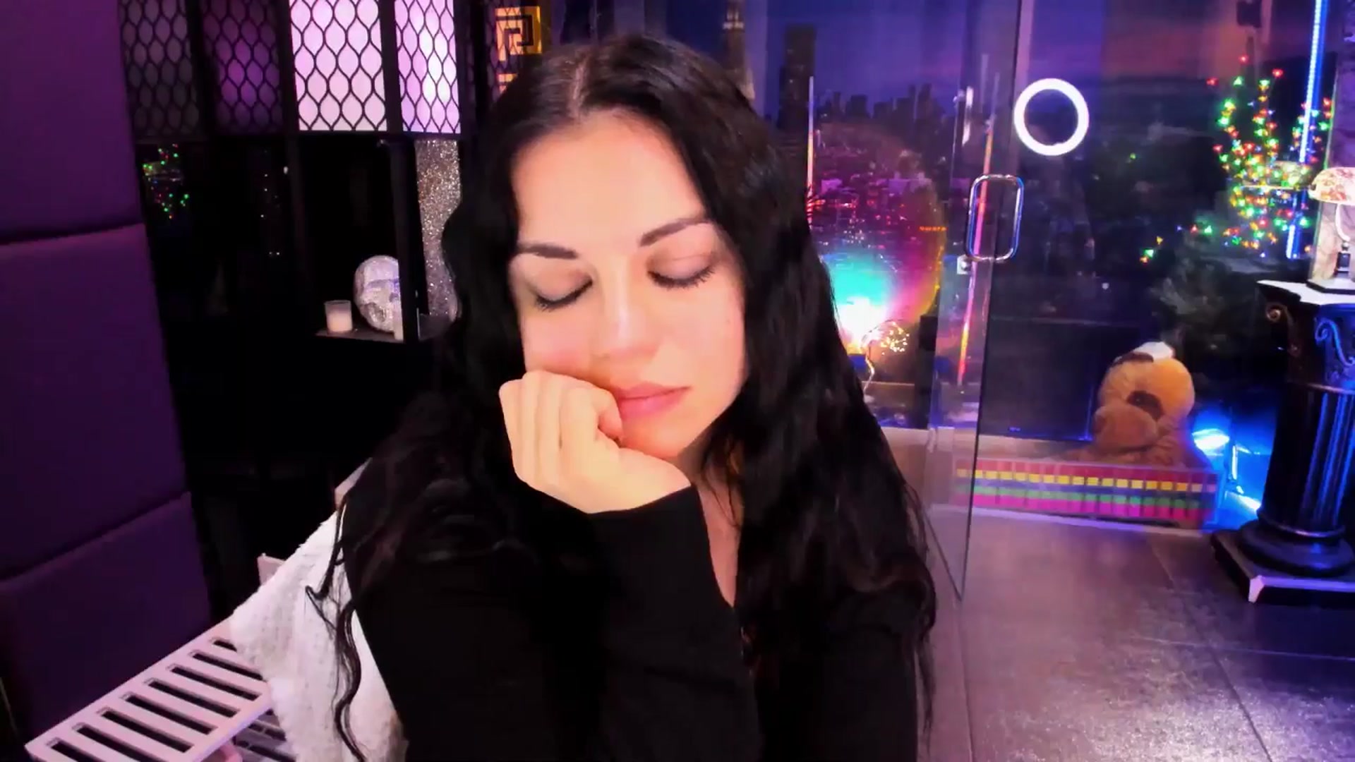 Gallery image thumbnail from sunn_o's myfreecams stream on, 03/08/2025, 13:11 image 4 of 20