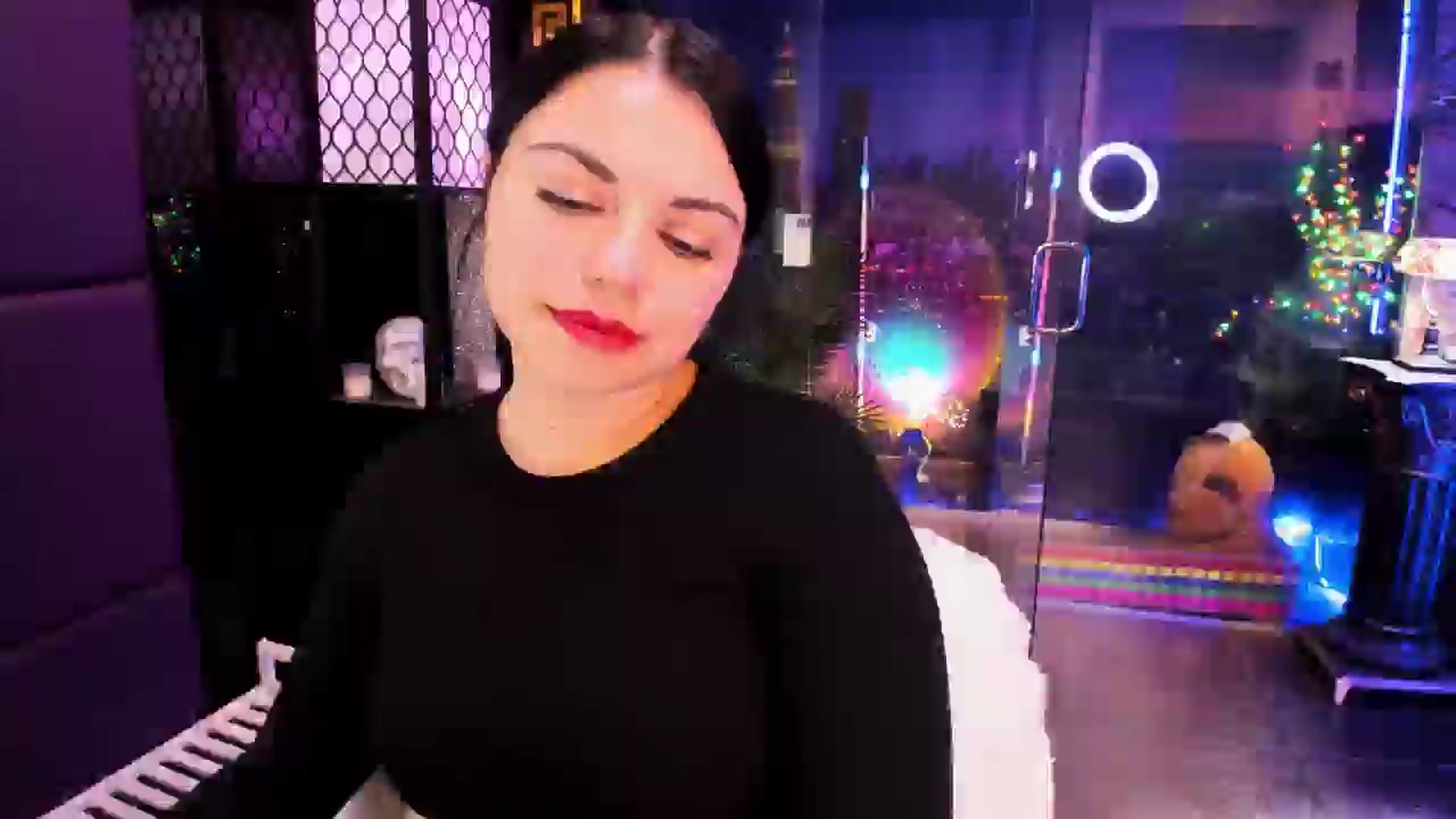 Gallery image thumbnail from sunn_o's myfreecams stream on, 03/10/2025, 09:47 image 12 of 20