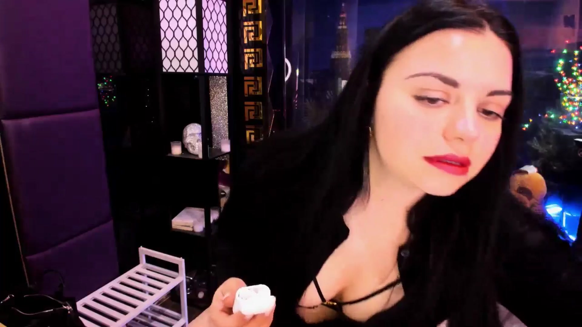 Gallery image thumbnail from sunn_o's myfreecams stream on, 03/11/2025, 12:16 image 8 of 20