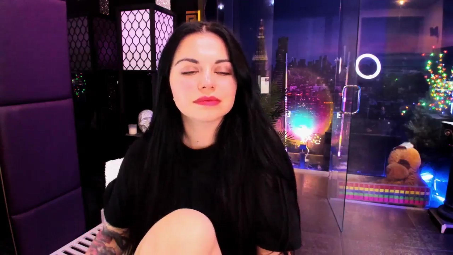 Gallery image thumbnail from sunn_o's myfreecams stream on, 03/13/2025, 09:25 image 17 of 20