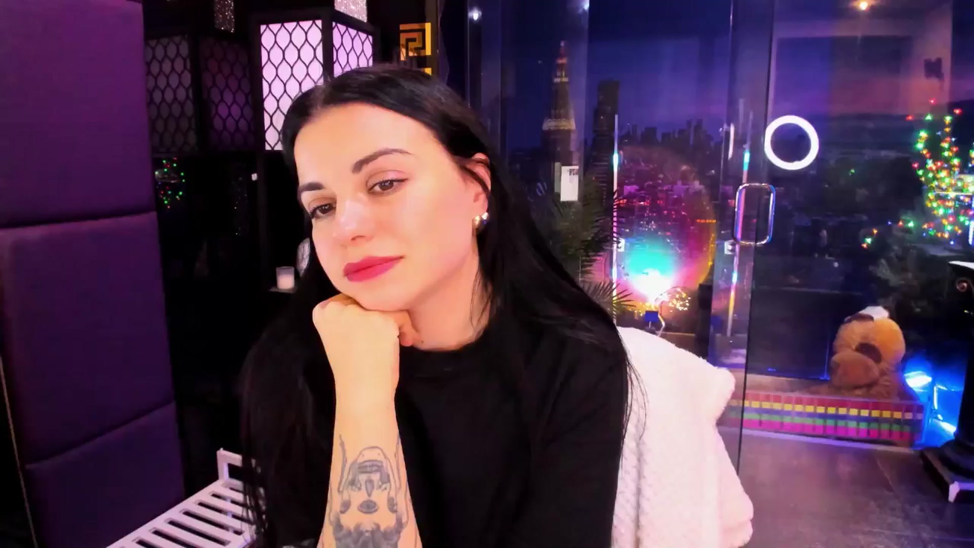 Gallery image thumbnail from sunn_o's myfreecams stream on, 03/13/2025, 11:12 image 6 of 20