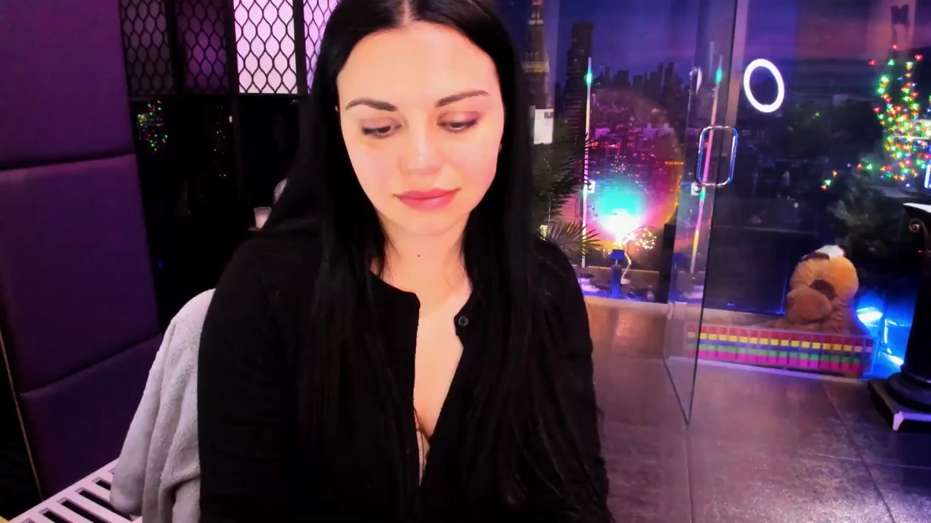 Gallery image thumbnail from sunn_o's myfreecams stream on, 03/19/2025, 10:25 image 13 of 20