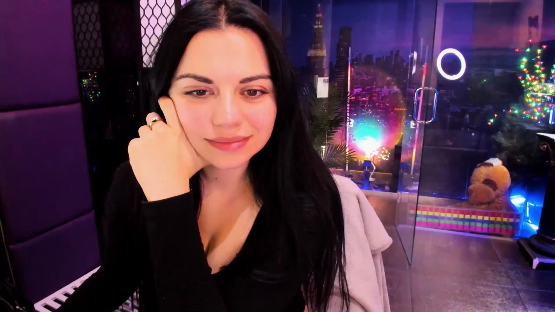 Gallery image thumbnail from sunn_o's myfreecams stream on, 03/20/2025, 12:12 image 5 of 20