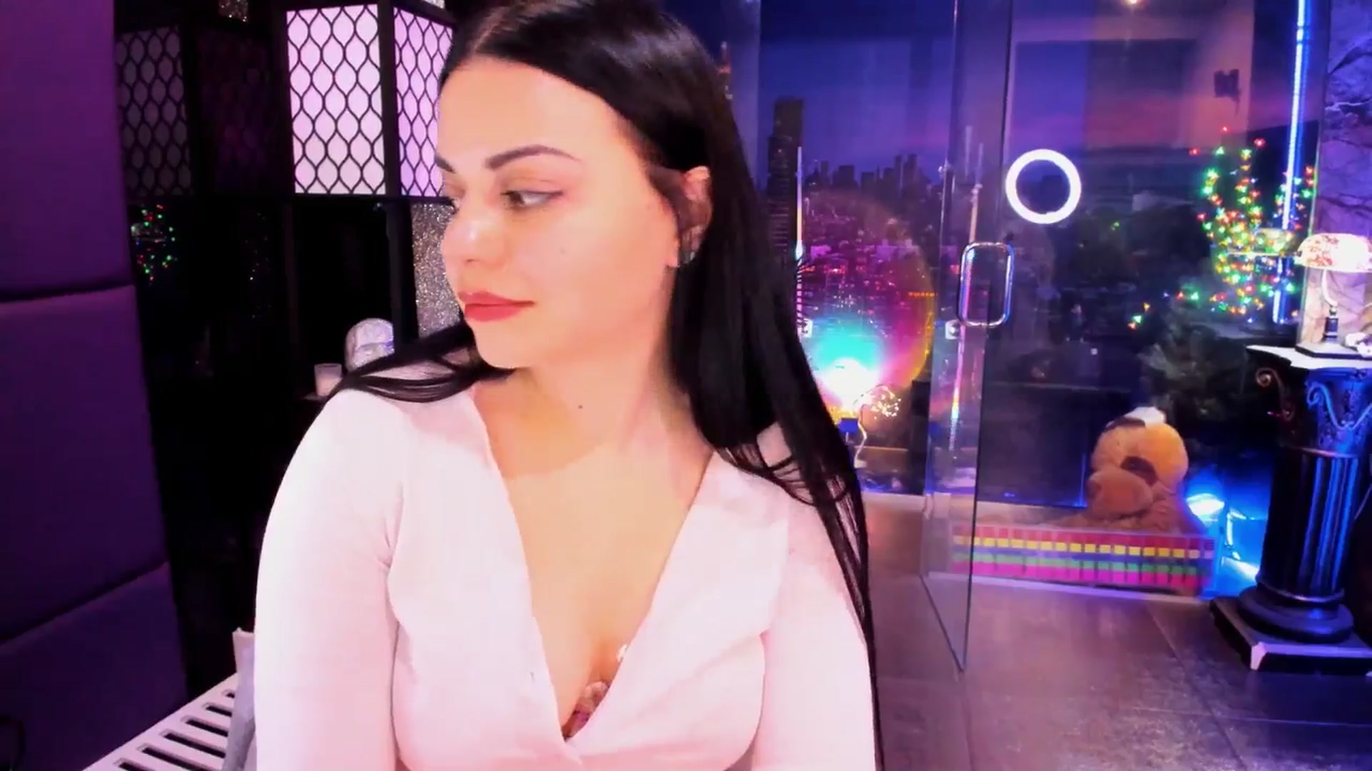 Gallery image thumbnail from sunn_o's myfreecams stream on, 04/03/2025, 10:19 image 5 of 20