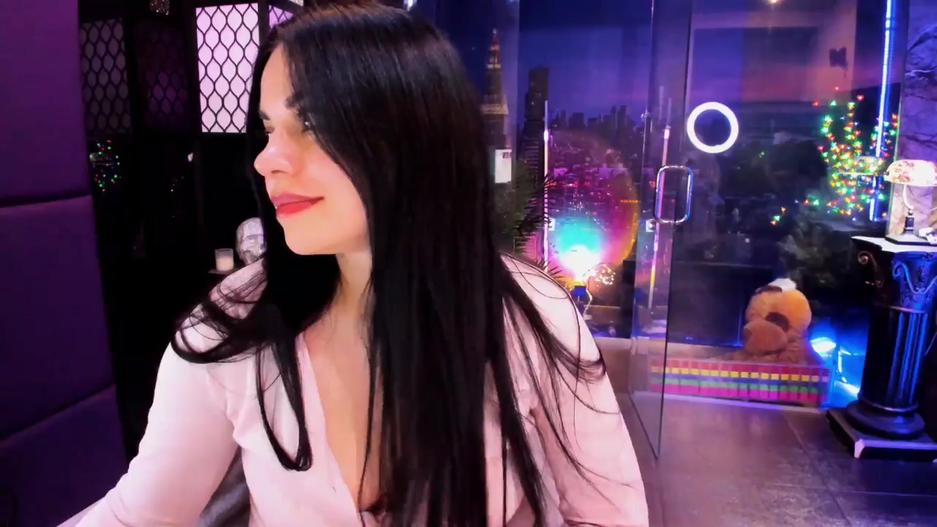 Gallery image thumbnail from sunn_o's myfreecams stream on, 04/03/2025, 10:19 image 4 of 20