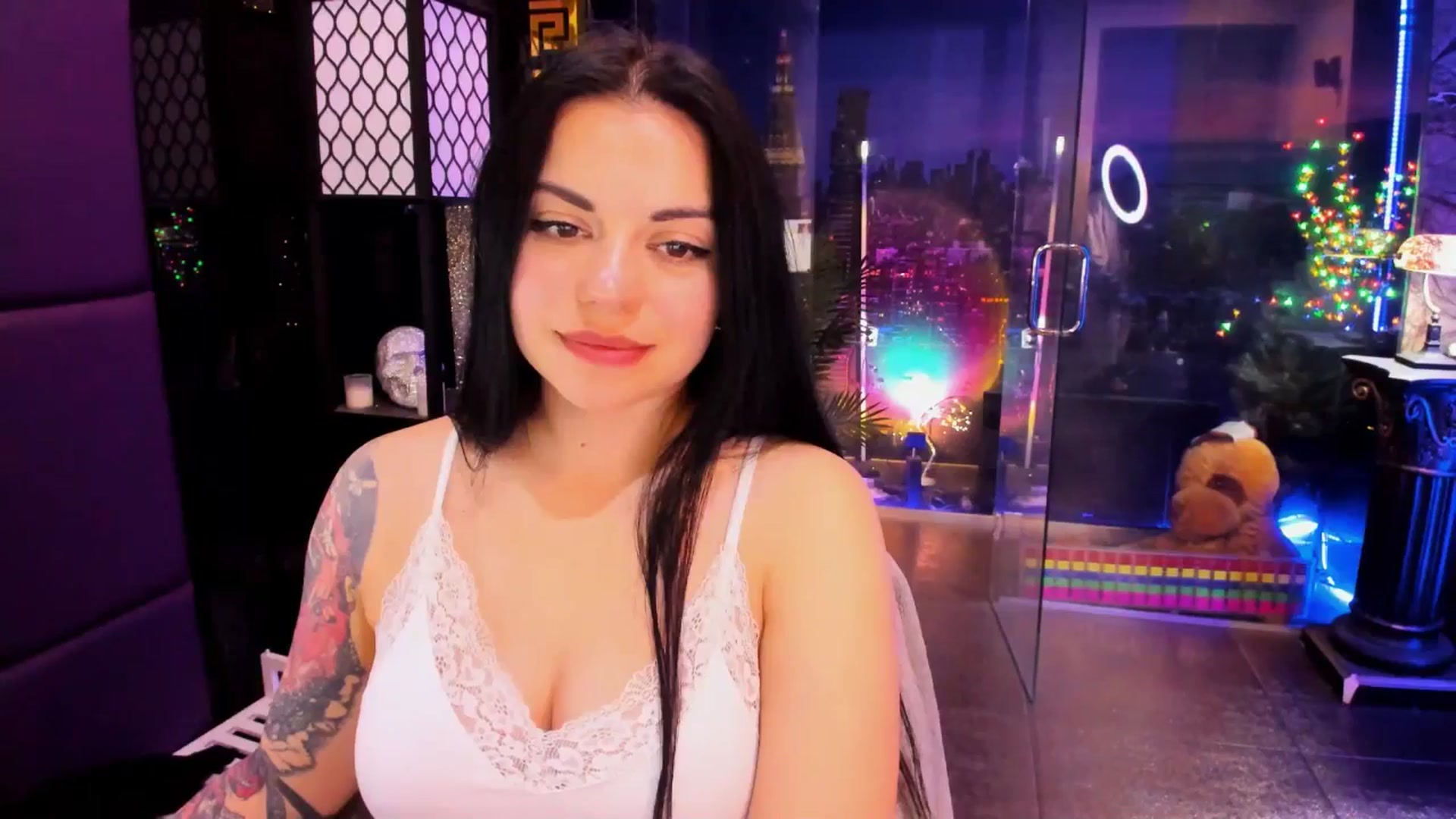 Gallery image thumbnail from sunn_o's myfreecams stream on, 04/05/2025, 12:03 image 5 of 20