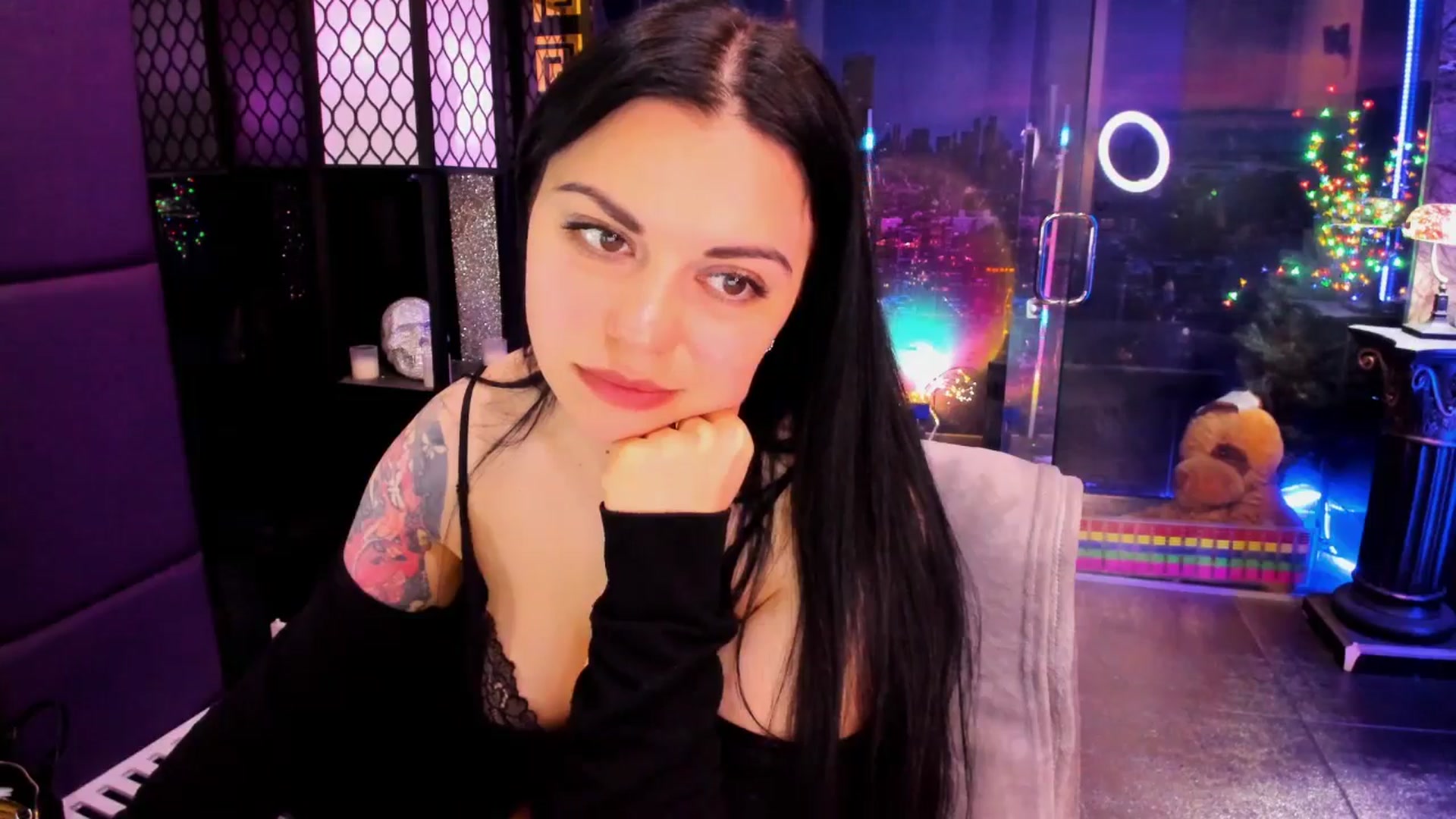 Gallery image thumbnail from sunn_o's myfreecams stream on, 04/06/2025, 11:06 image 9 of 20