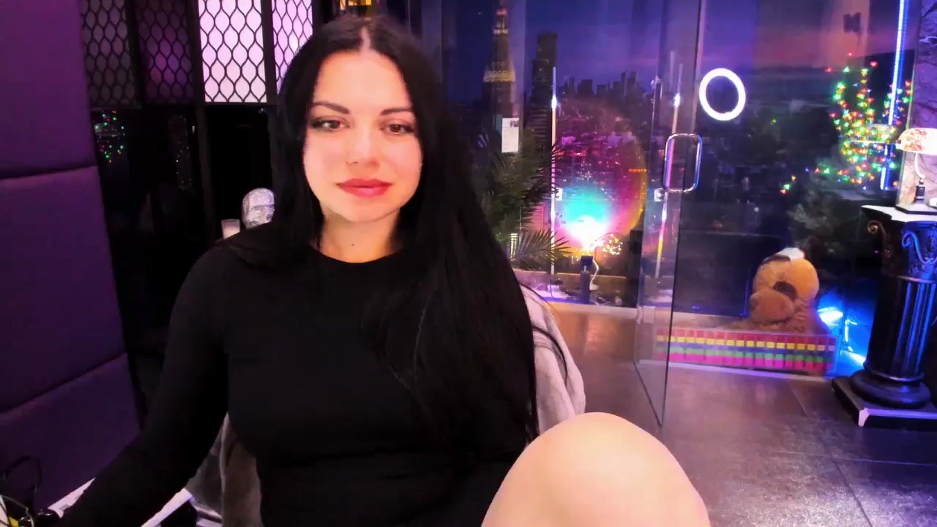 Gallery image thumbnail from sunn_o's myfreecams stream on, 04/09/2025, 08:48 image 14 of 20