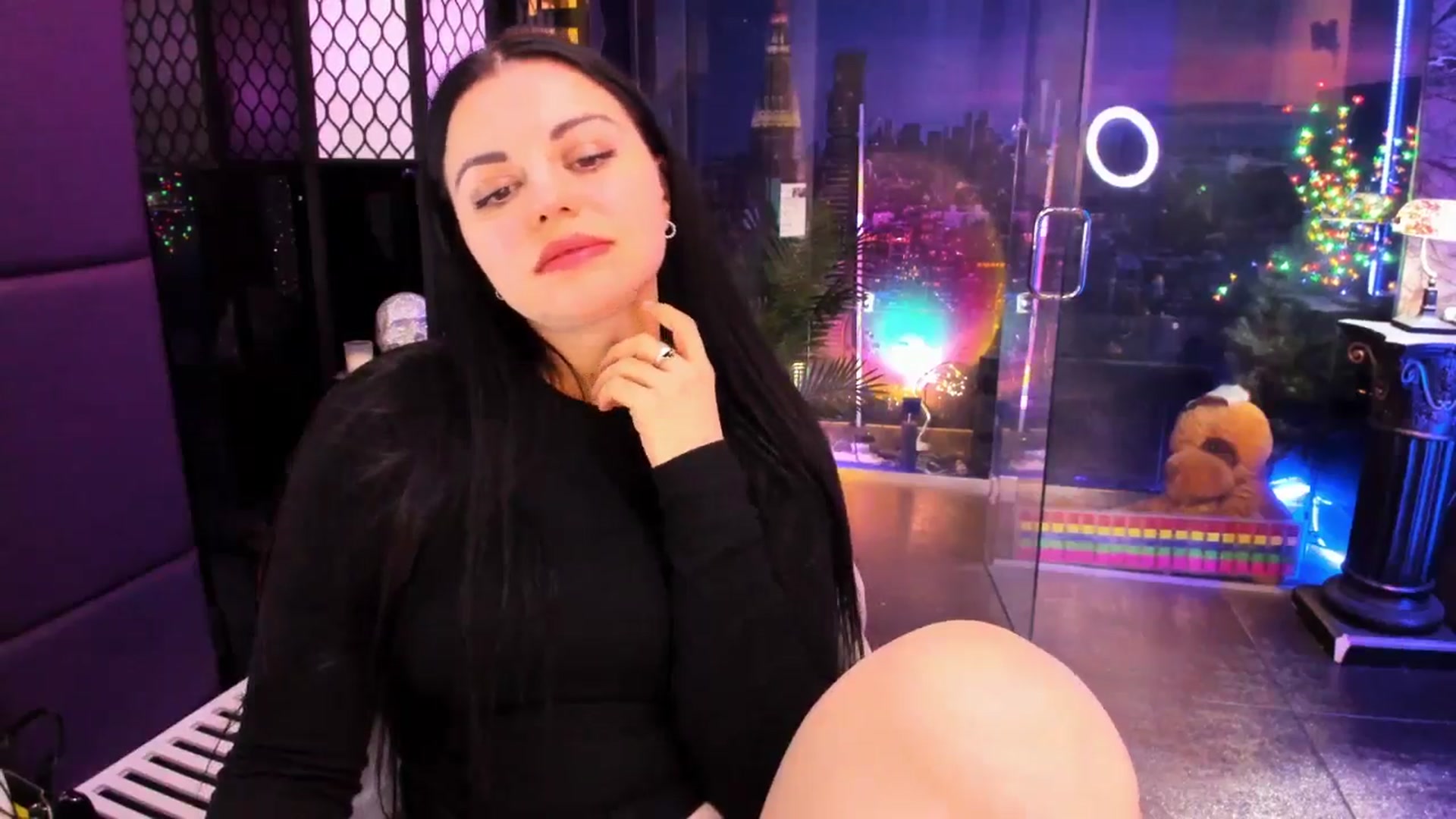 Gallery image thumbnail from sunn_o's myfreecams stream on, 04/09/2025, 08:48 image 11 of 20