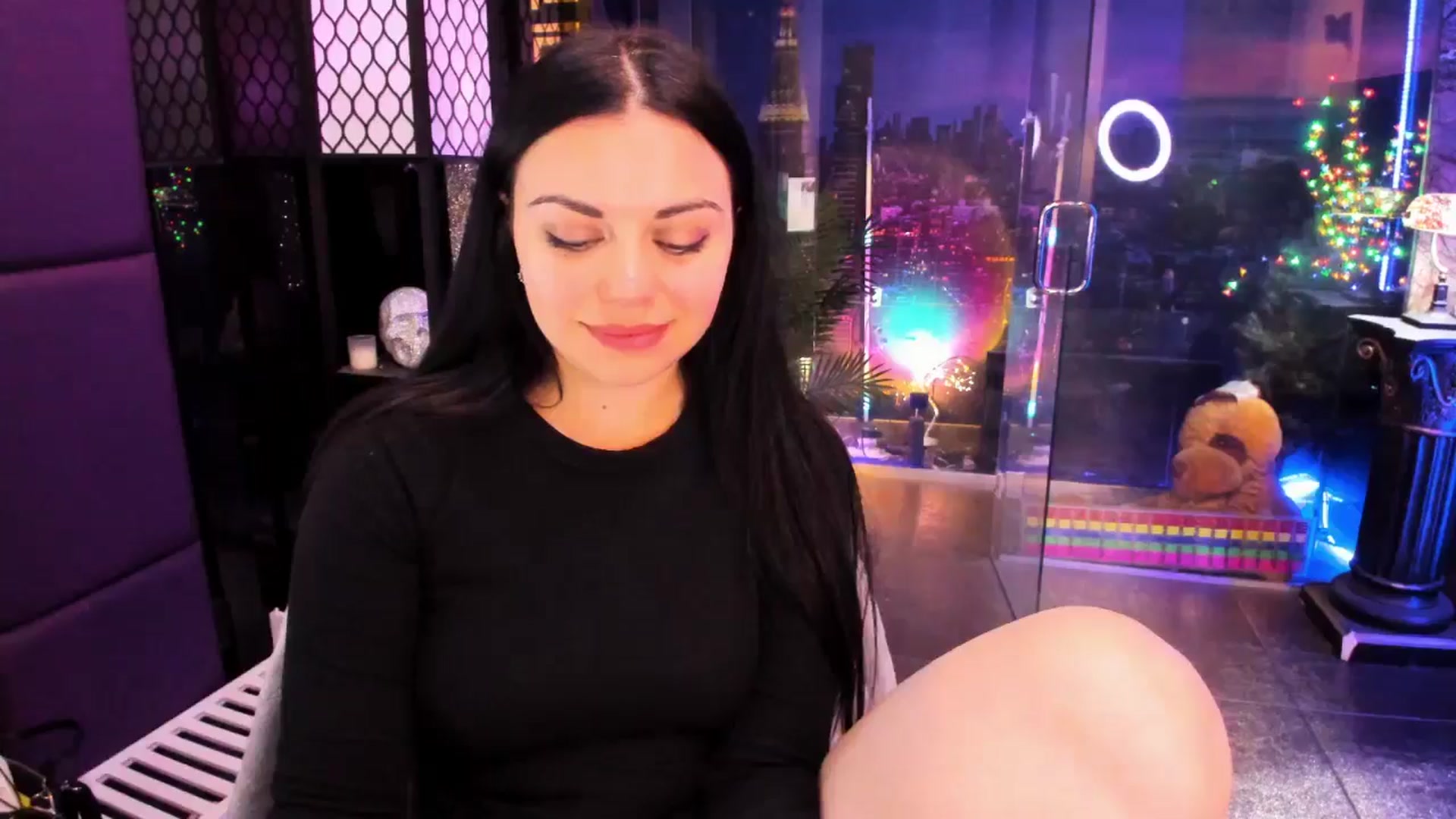 Gallery image thumbnail from sunn_o's myfreecams stream on, 04/09/2025, 11:06 image 18 of 20