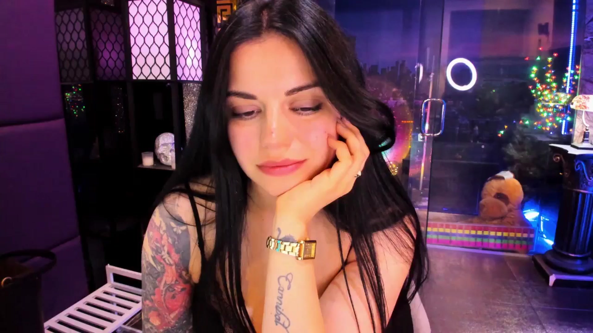Gallery image thumbnail from sunn_o's myfreecams stream on, 04/12/2025, 13:21 image 3 of 20