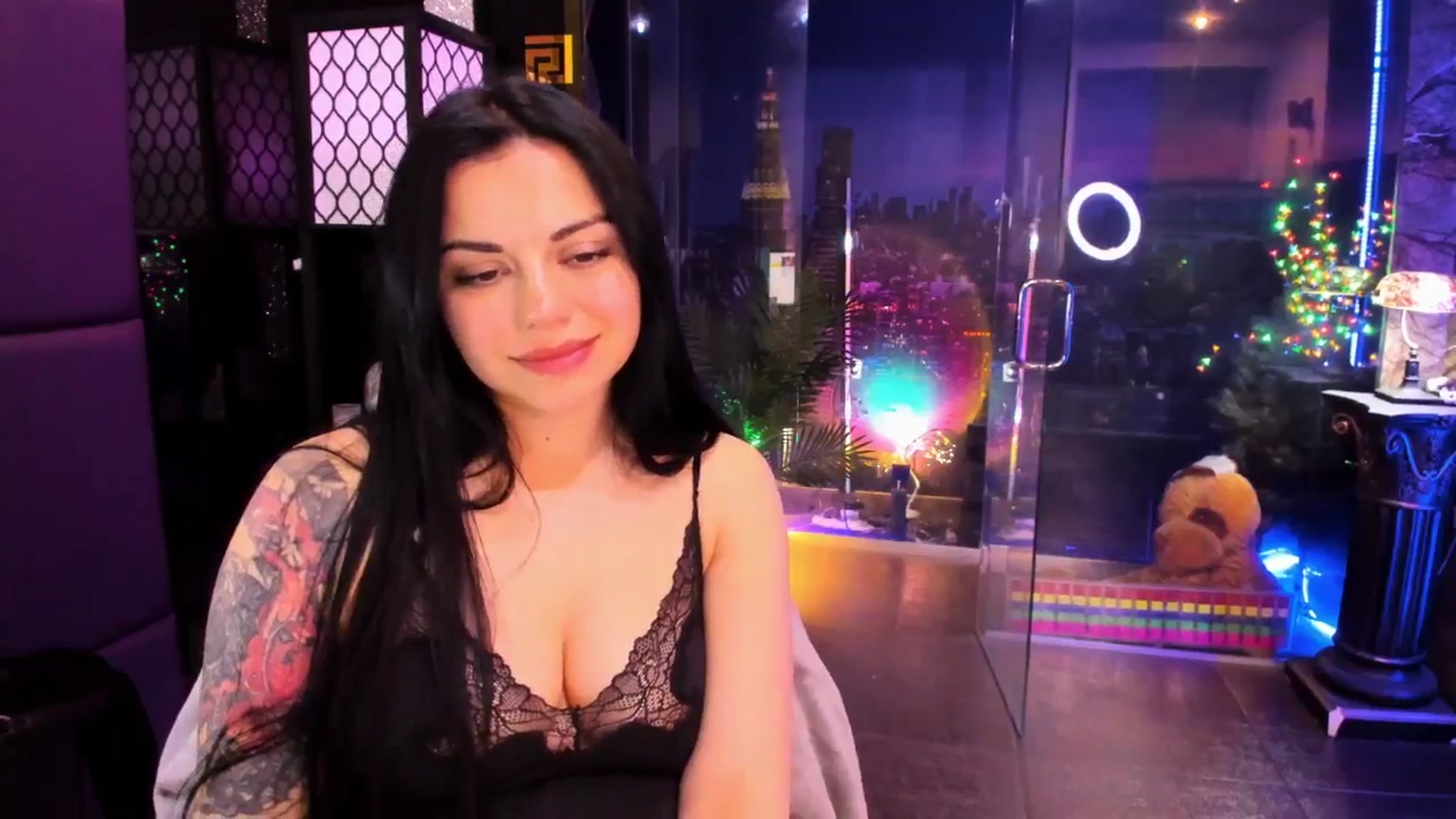 Gallery image thumbnail from sunn_o's myfreecams stream on, 04/12/2025, 13:21 image 13 of 20