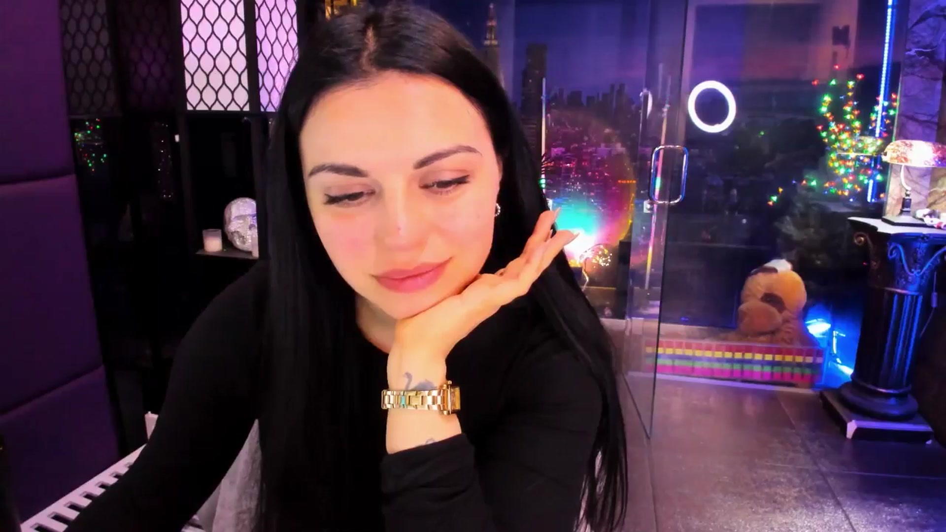 Gallery image thumbnail from sunn_o's myfreecams stream on, 04/13/2025, 13:05 image 19 of 20