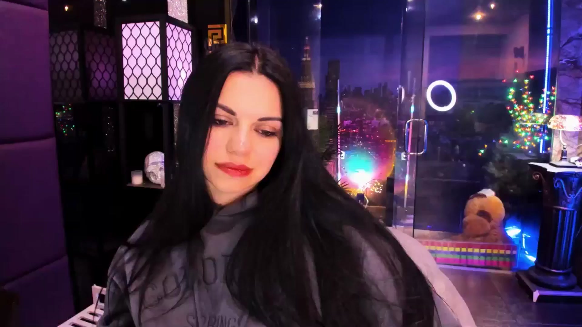 Gallery image thumbnail from sunn_o's myfreecams stream on, 04/14/2025, 10:13 image 18 of 20