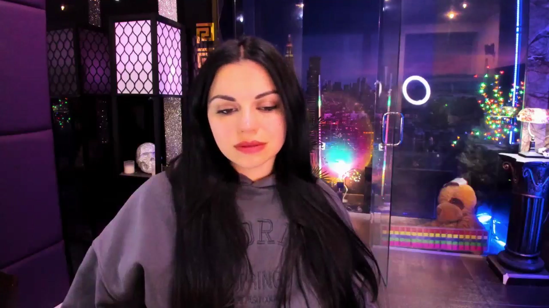 Gallery image thumbnail from sunn_o's myfreecams stream on, 04/14/2025, 10:13 image 7 of 20