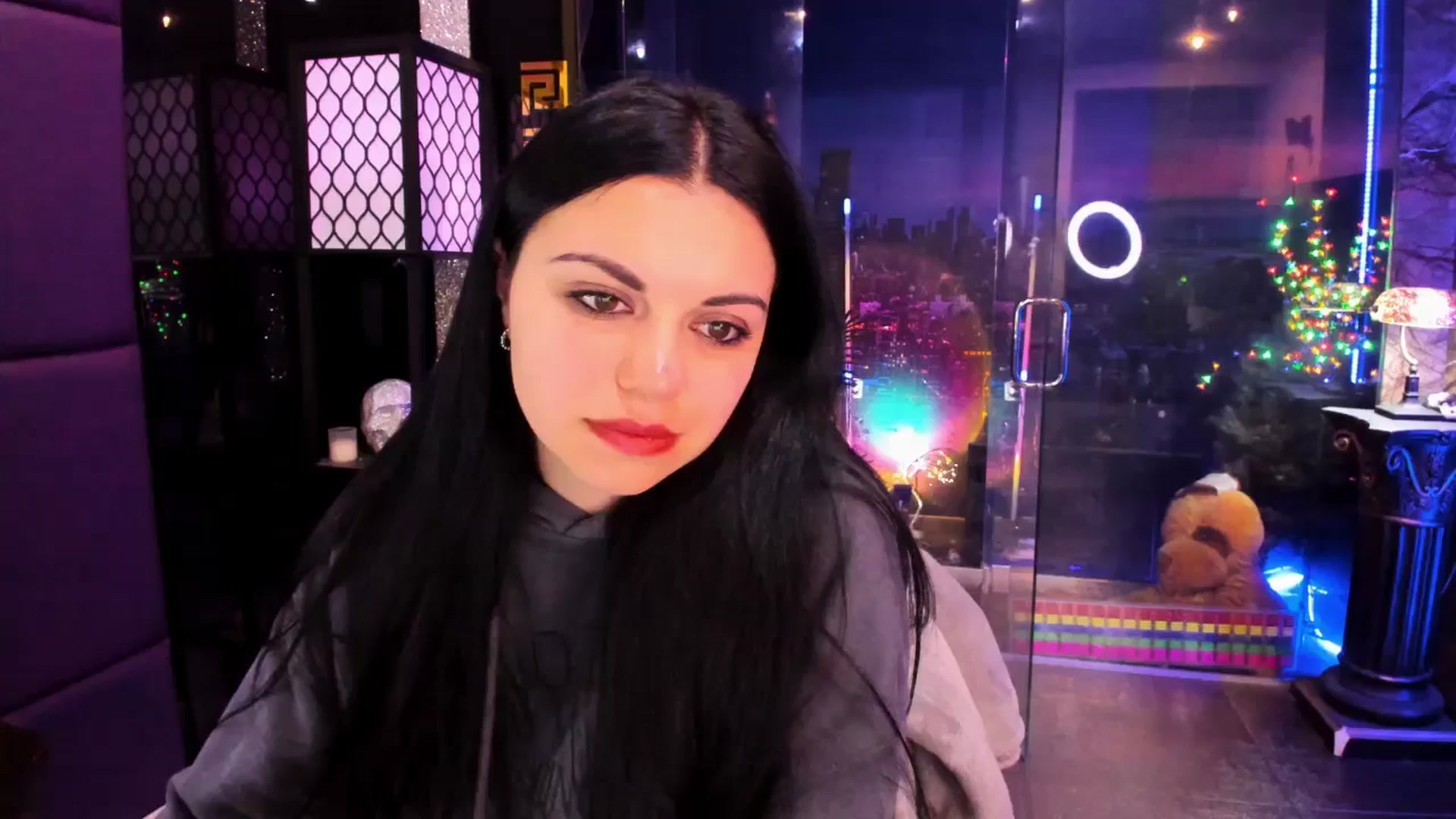 Gallery image thumbnail from sunn_o's myfreecams stream on, 04/14/2025, 10:39 image 18 of 20