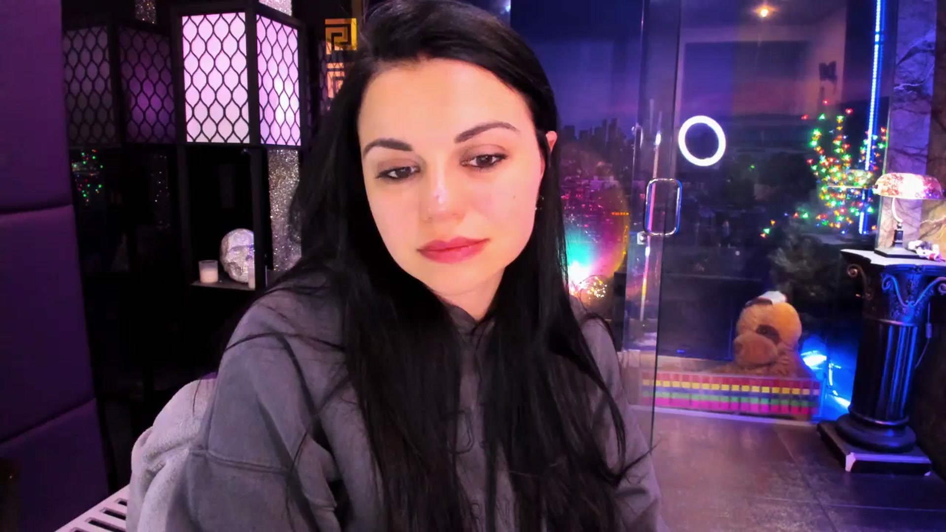 Gallery image thumbnail from sunn_o's myfreecams stream on, 04/14/2025, 13:00 image 13 of 20