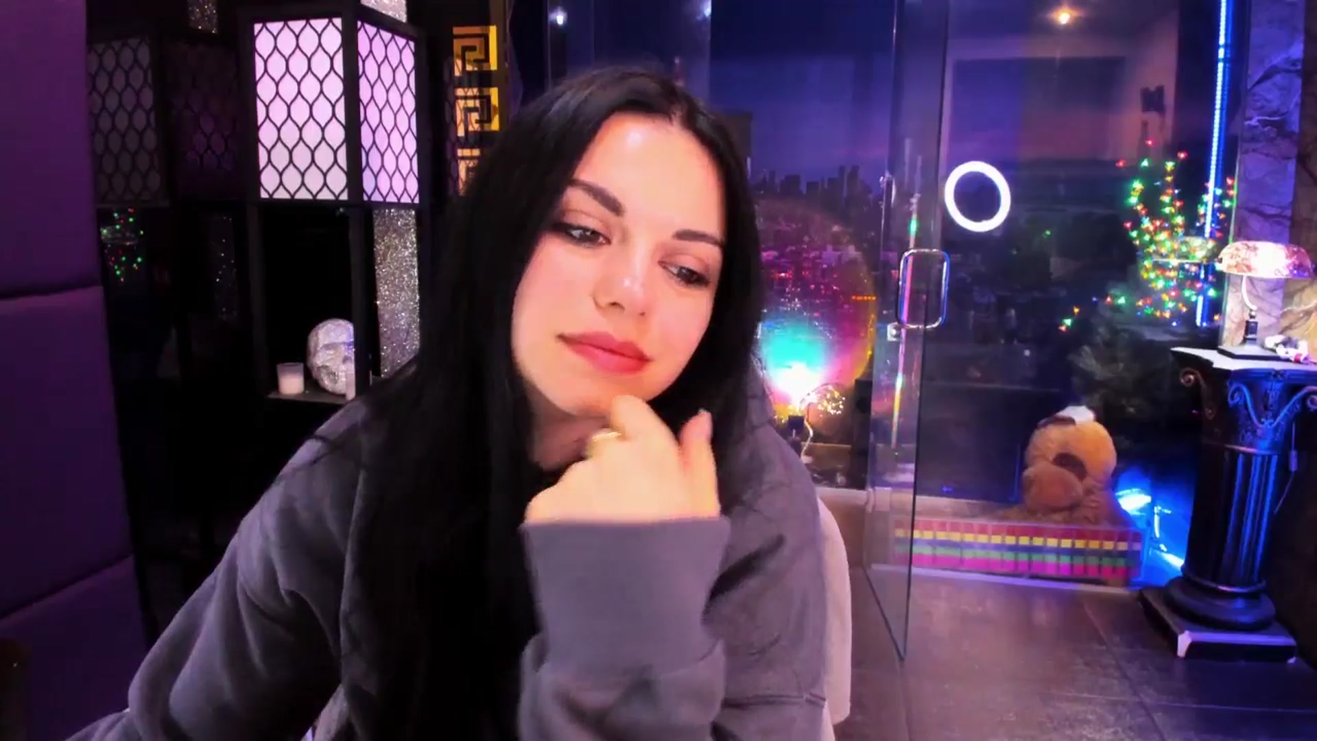 Gallery image thumbnail from sunn_o's myfreecams stream on, 04/14/2025, 13:00 image 17 of 20