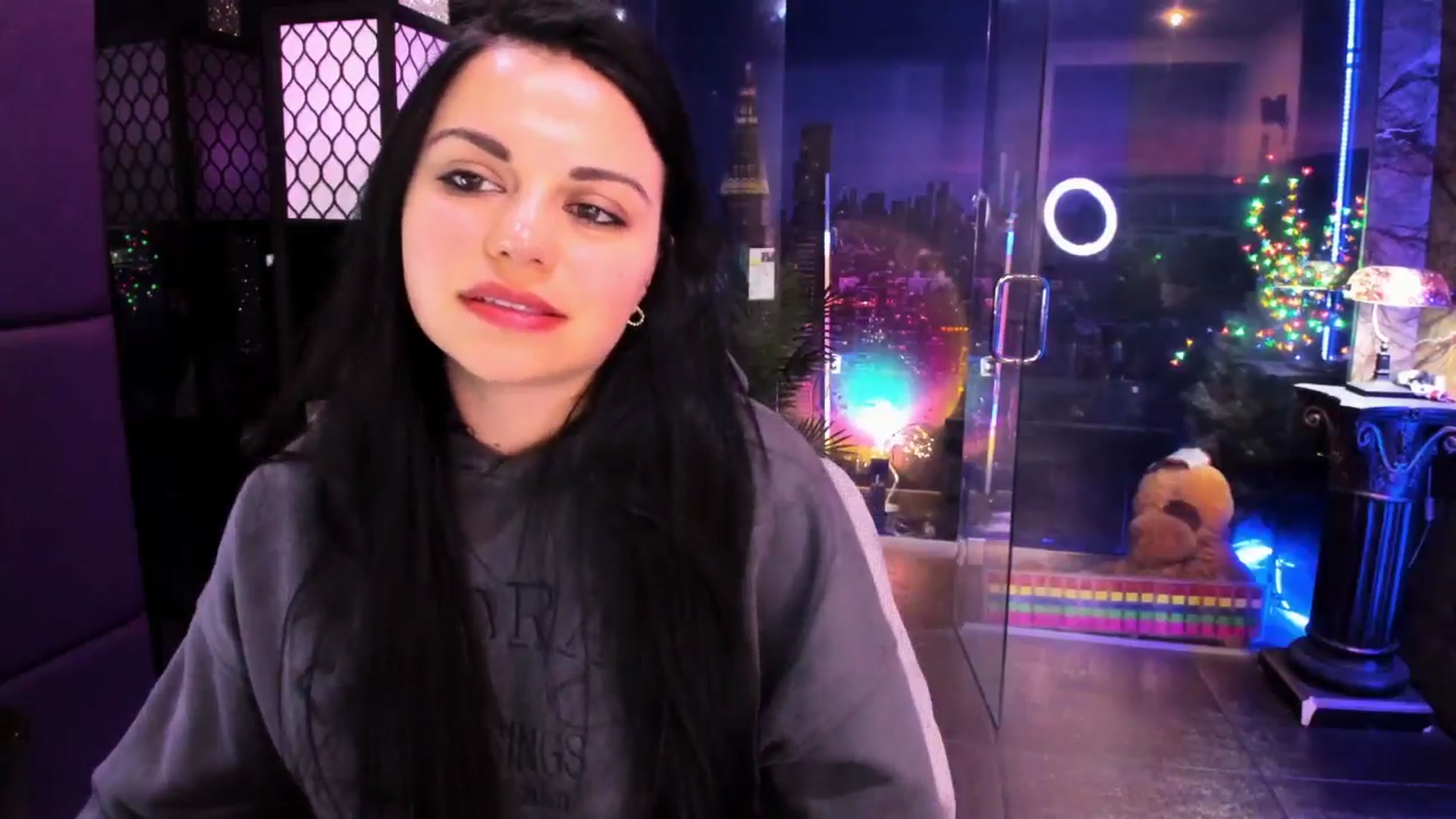 Gallery image thumbnail from sunn_o's myfreecams stream on, 04/14/2025, 13:00 image 14 of 20