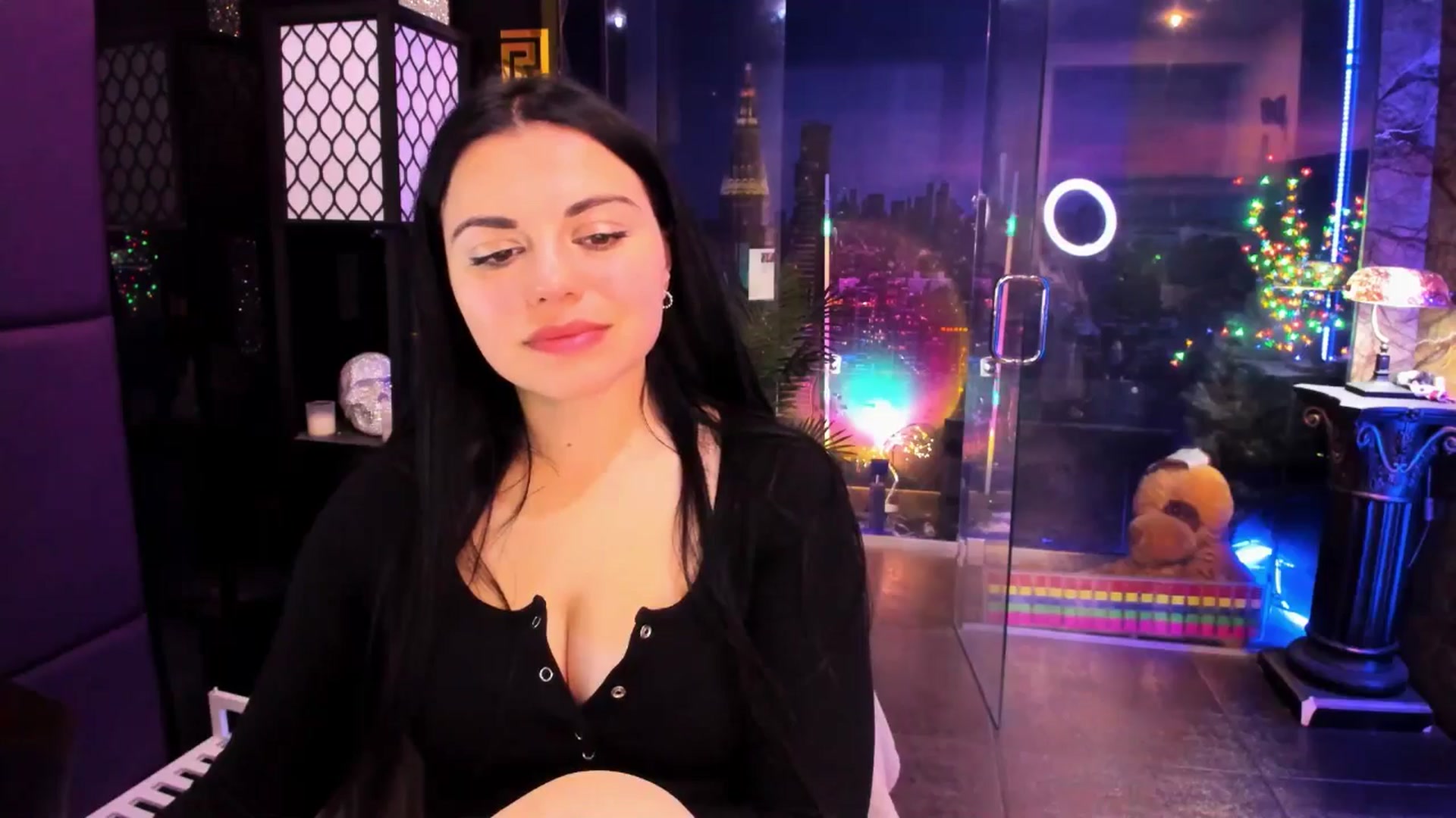 Gallery image thumbnail from sunn_o's myfreecams stream on, 04/15/2025, 11:02 image 6 of 20