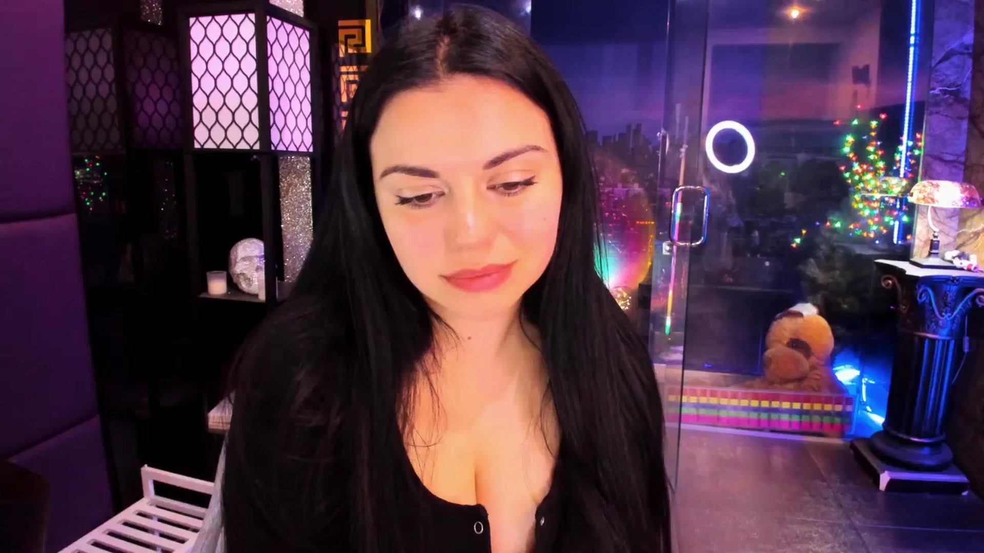 Gallery image thumbnail from sunn_o's myfreecams stream on, 04/15/2025, 11:02 image 4 of 20