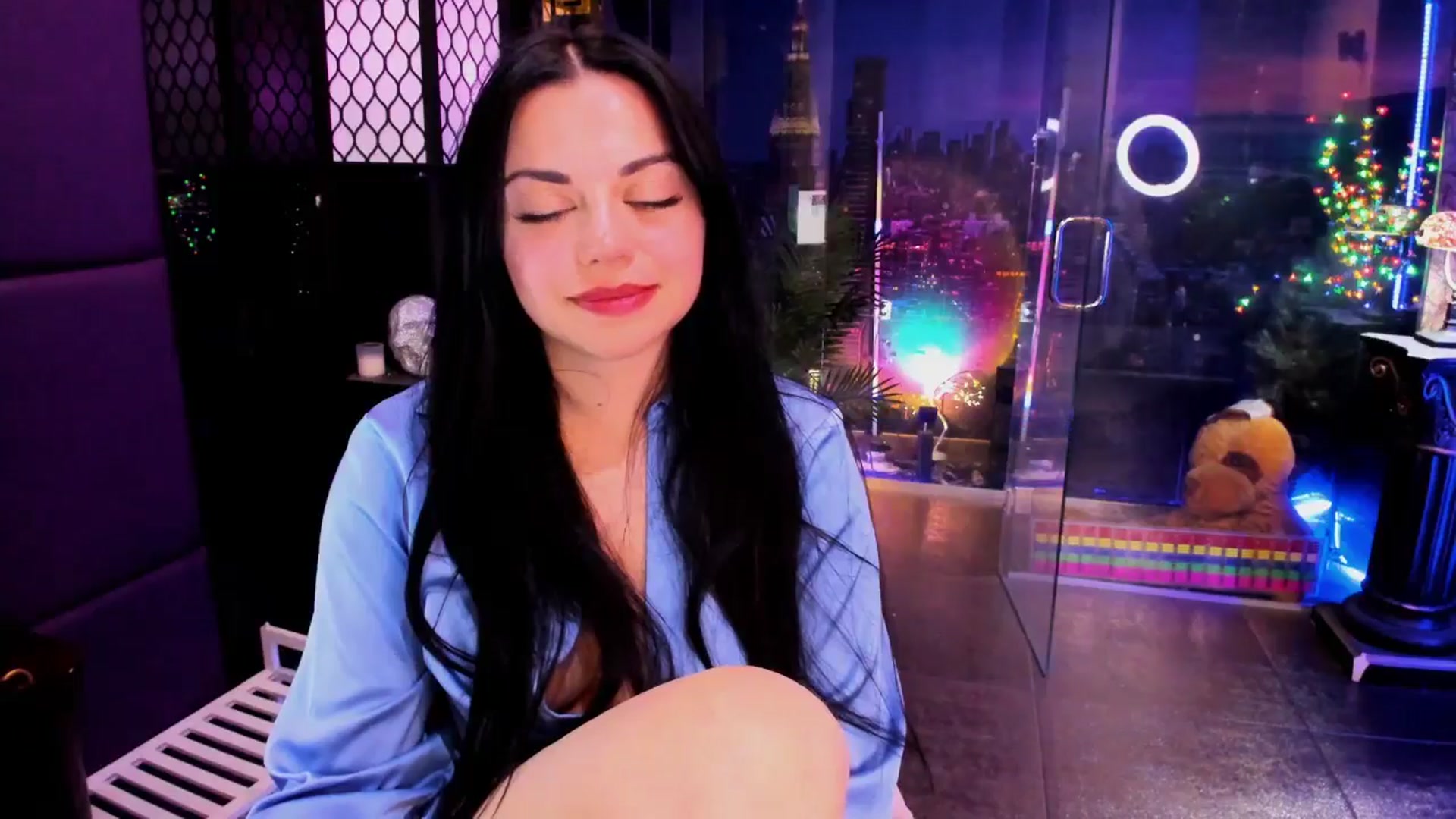 Gallery image thumbnail from sunn_o's myfreecams stream on, 05/12/2025, 11:11 image 9 of 20