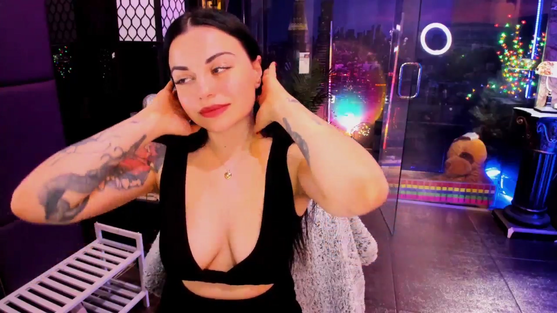 Gallery image thumbnail from sunn_o's myfreecams stream on, 05/16/2025, 11:02 image 9 of 20