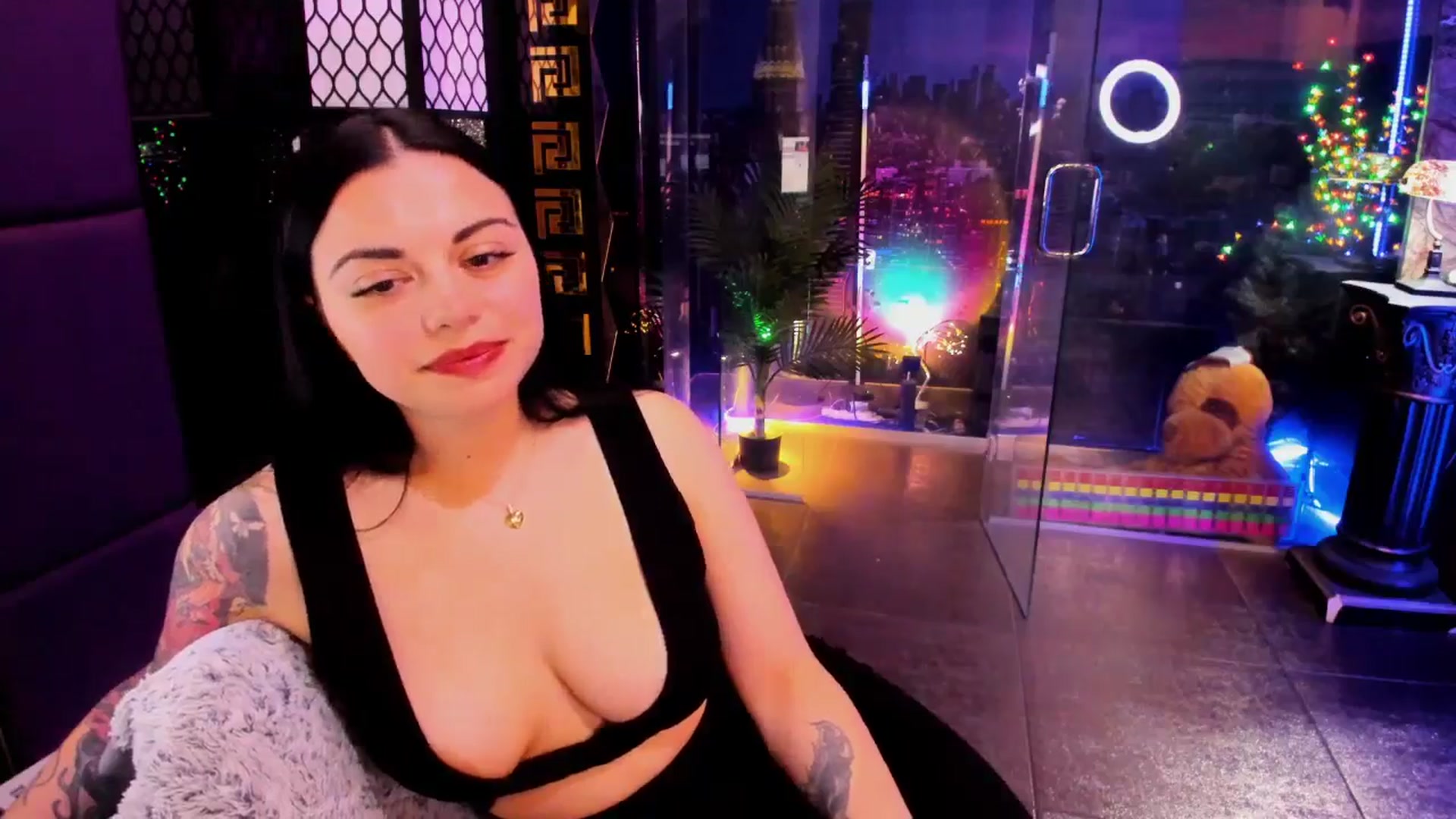 Gallery image thumbnail from sunn_o's myfreecams stream on, 05/16/2025, 11:02 image 12 of 20