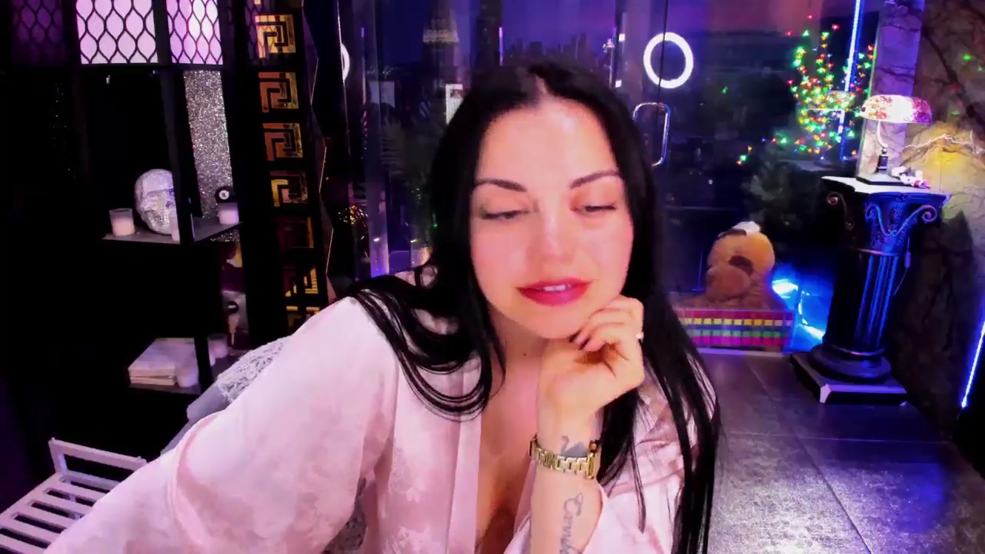 Gallery image thumbnail from sunn_o's myfreecams stream on, 06/12/2025, 11:59 image 18 of 20