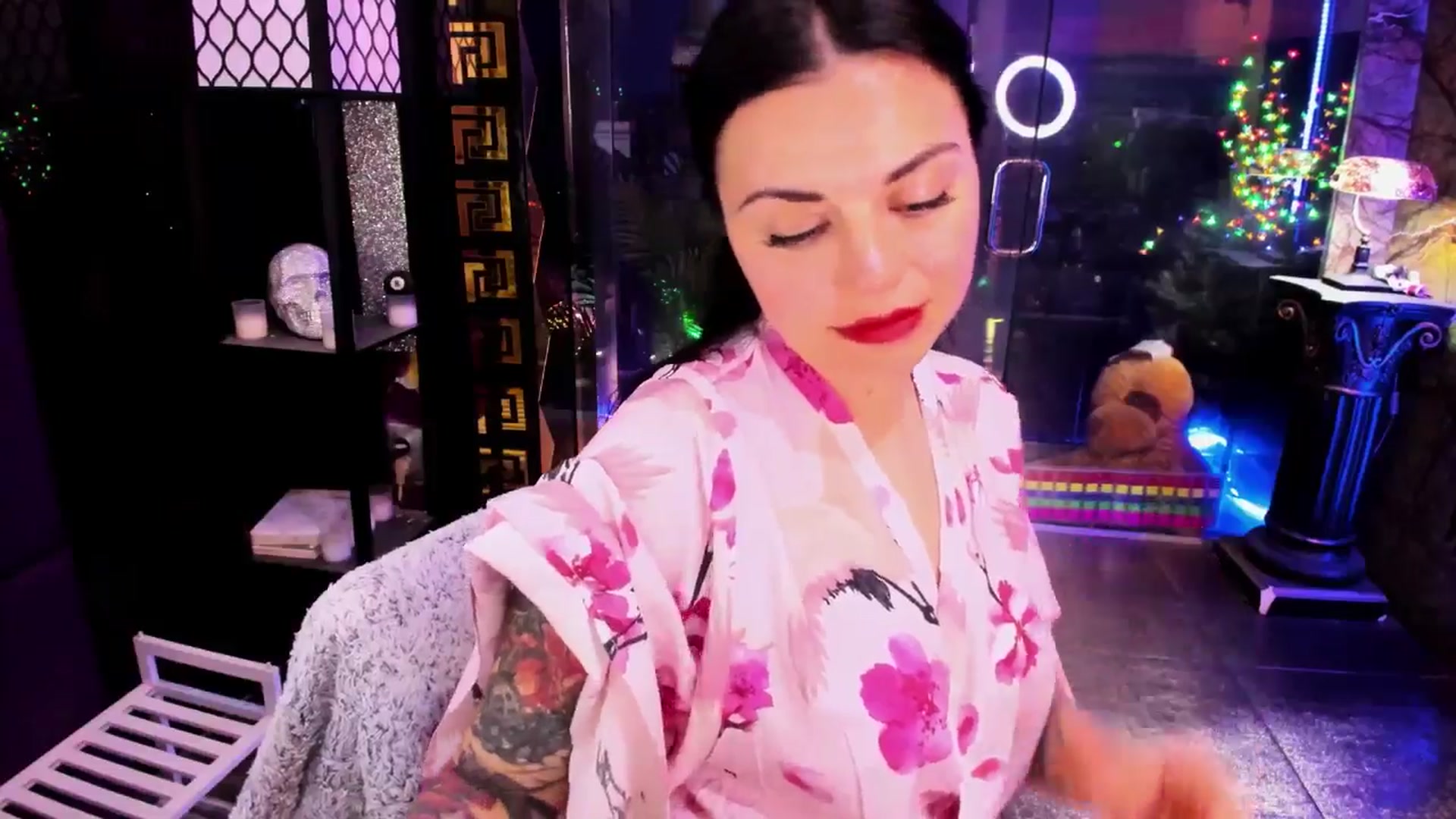 Gallery image thumbnail from sunn_o's myfreecams stream on, 06/14/2025, 11:28 image 15 of 20