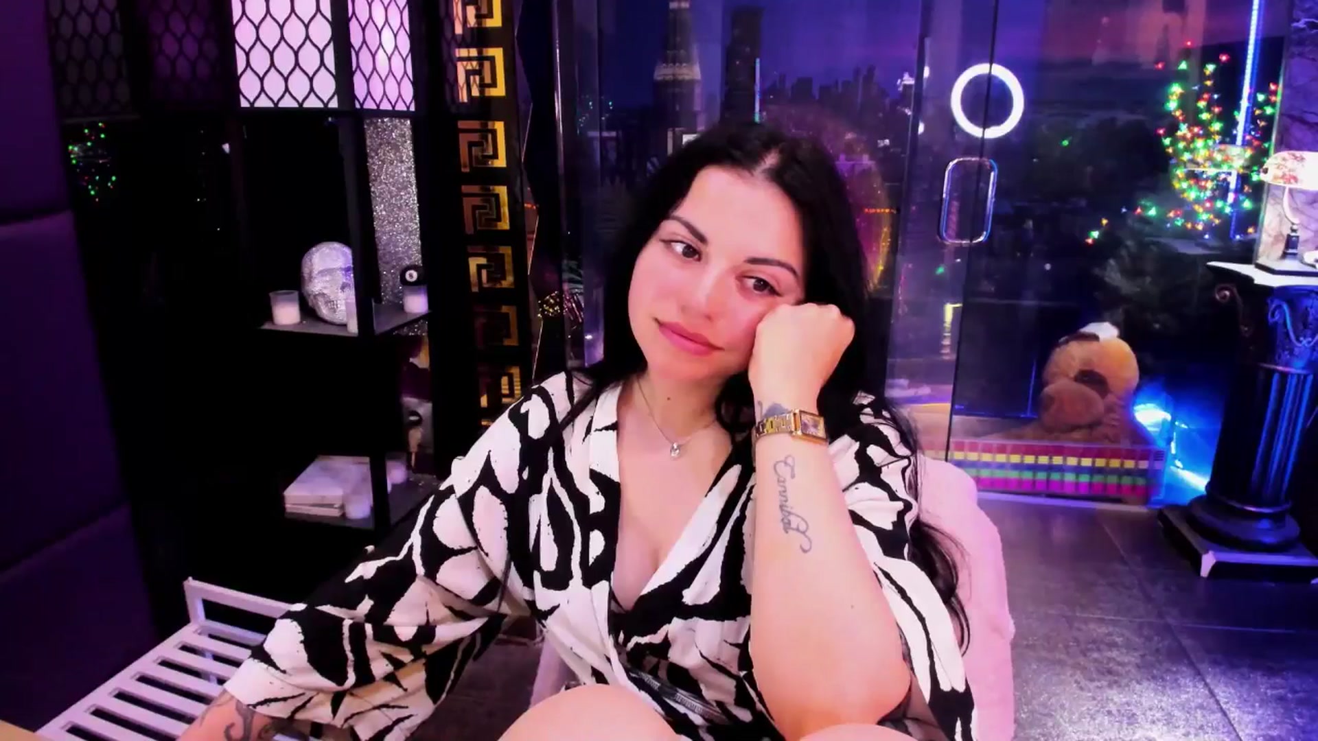 Gallery image thumbnail from sunn_o's myfreecams stream on, 06/27/2025, 11:28 image 20 of 20