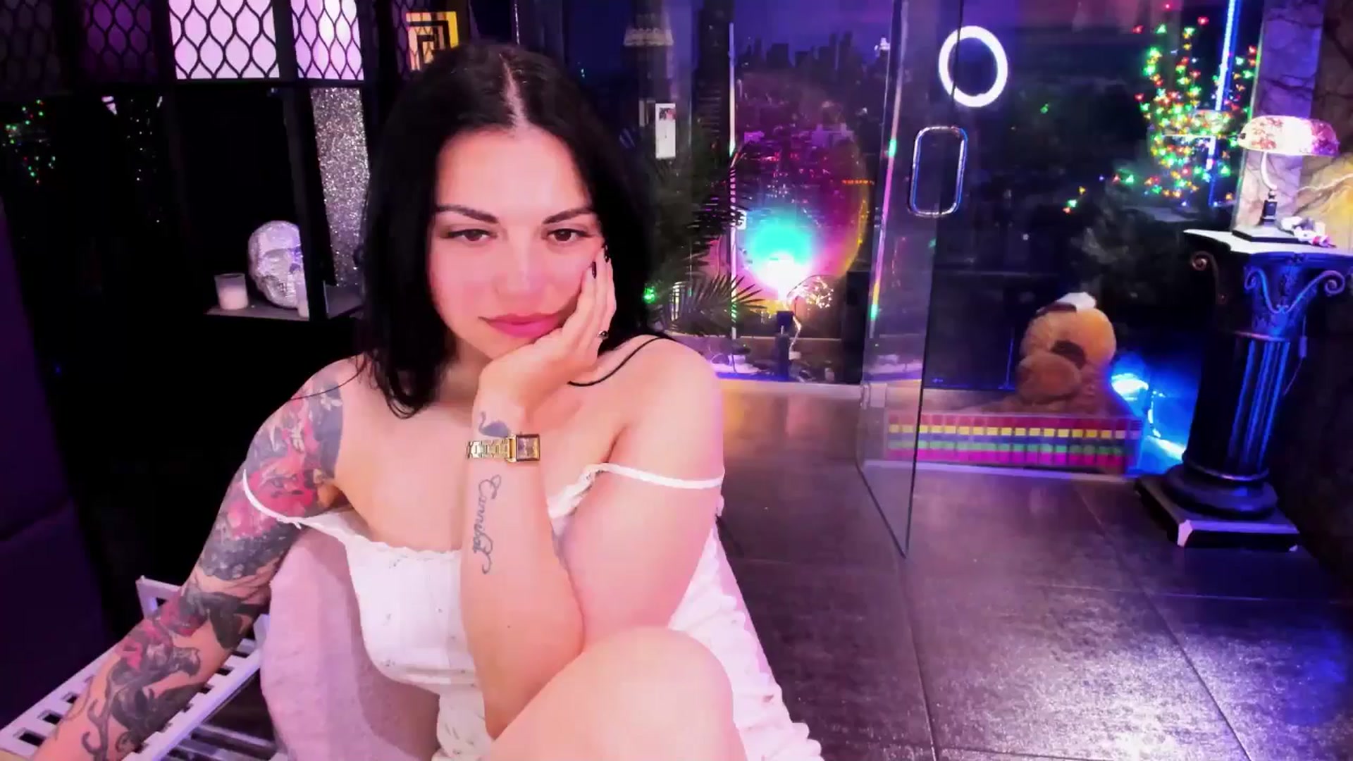 Gallery image thumbnail from sunn_o's myfreecams stream on, 06/29/2025, 13:43 image 1 of 20