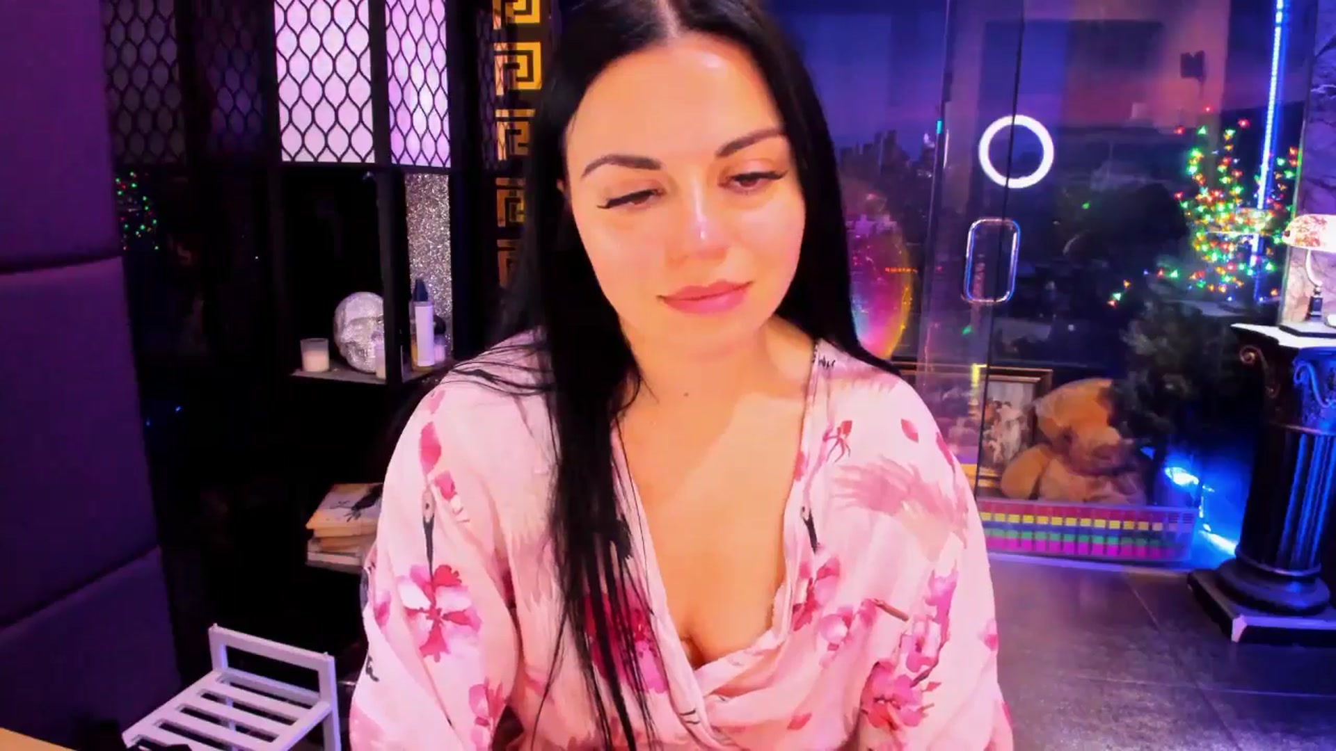 Gallery image thumbnail from sunn_o's myfreecams stream on, 11/30/2025, 14:10 image 12 of 20