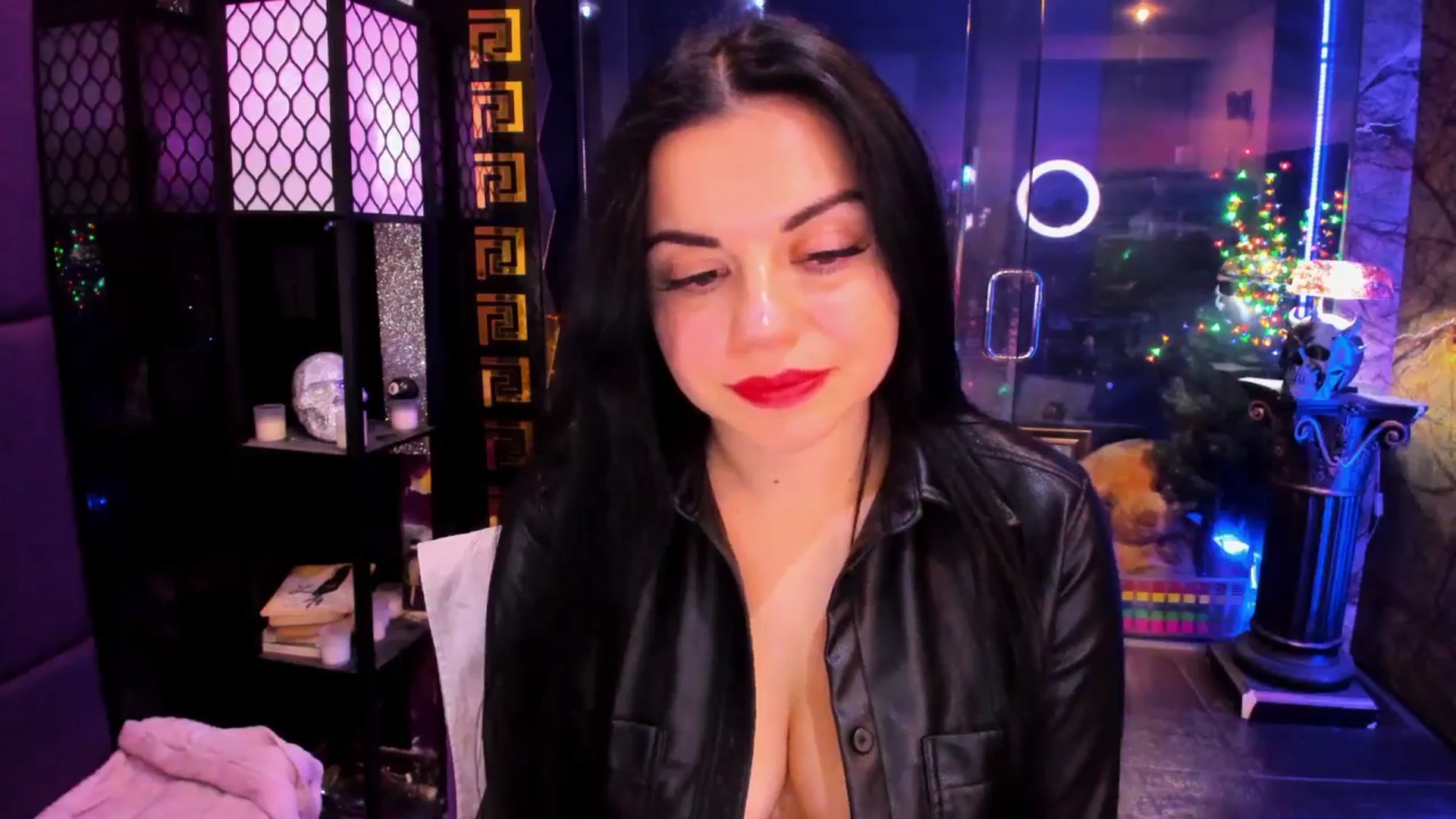 Gallery image thumbnail from sunn_o's myfreecams stream on, 12/31/2025, 11:53 image 18 of 20