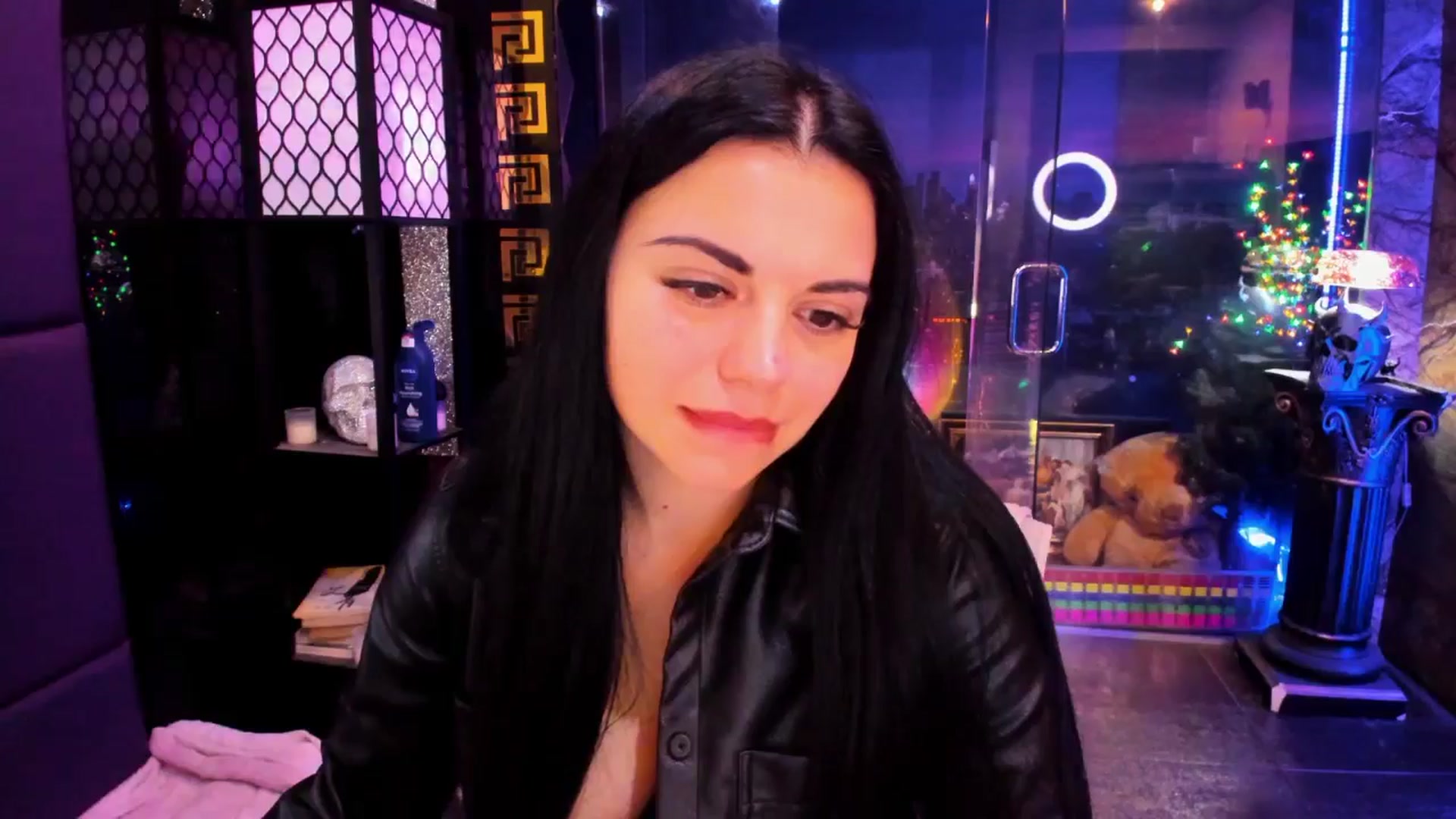 Gallery image thumbnail from sunn_o's myfreecams stream on, 01/04/2026, 14:10 image 16 of 20
