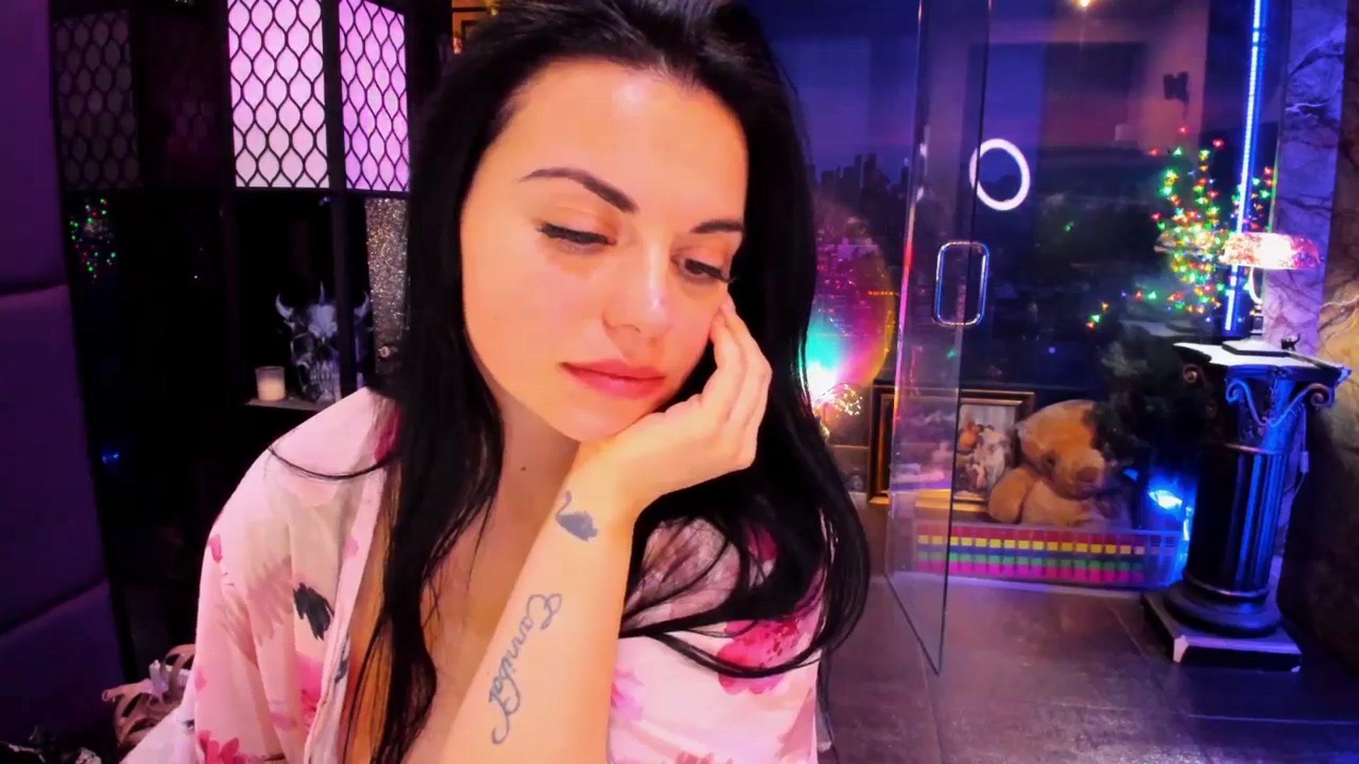 Gallery image thumbnail from sunn_o's myfreecams stream on, 01/25/2026, 14:20 image 12 of 20