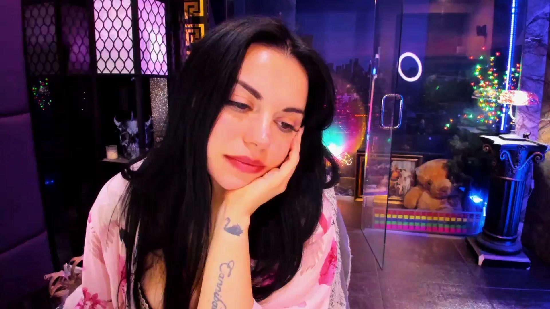 Gallery image thumbnail from sunn_o's myfreecams stream on, 01/25/2026, 14:20 image 5 of 20