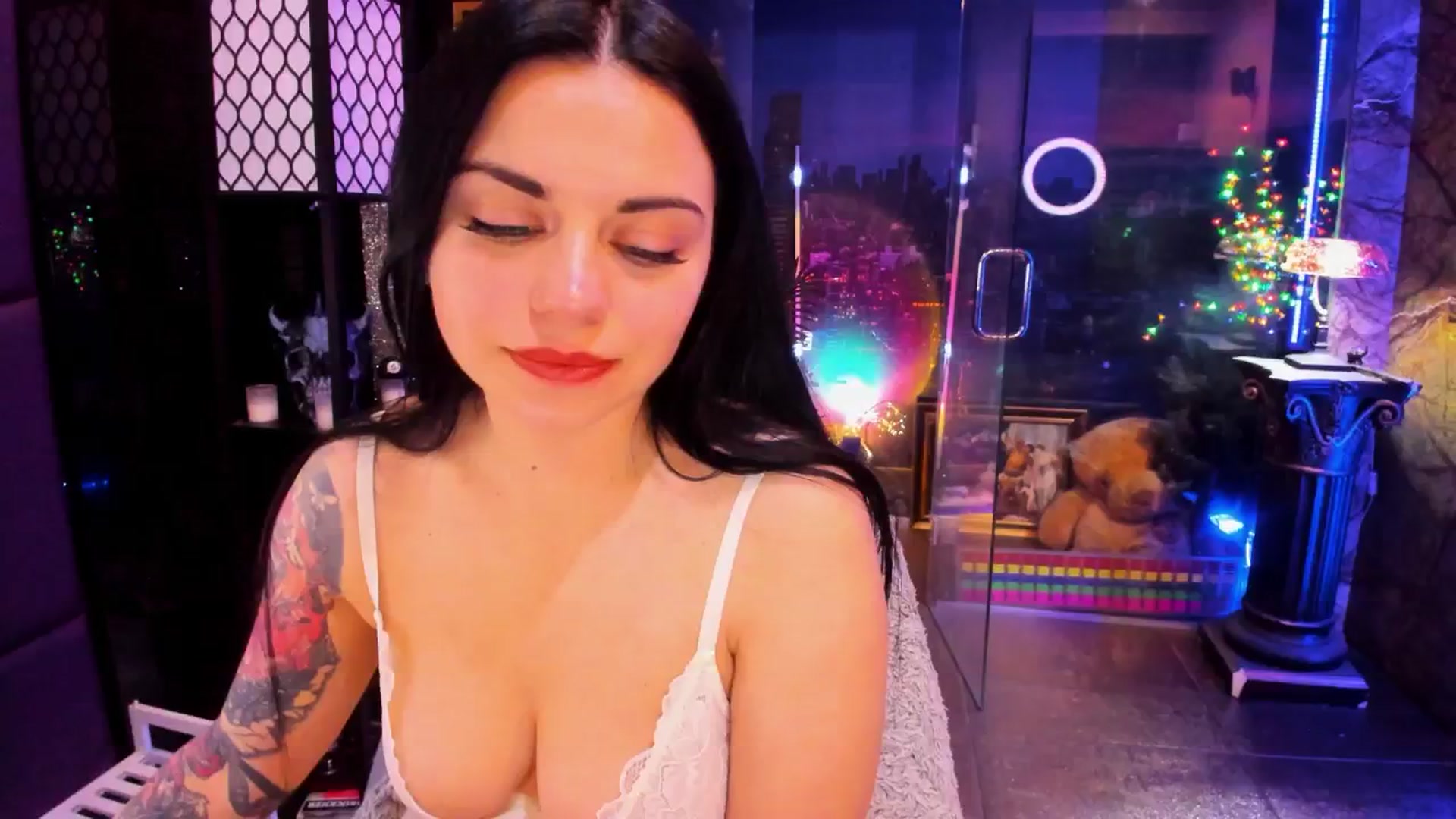 Gallery image thumbnail from sunn_o's myfreecams stream on, 02/15/2026, 10:21 image 13 of 20