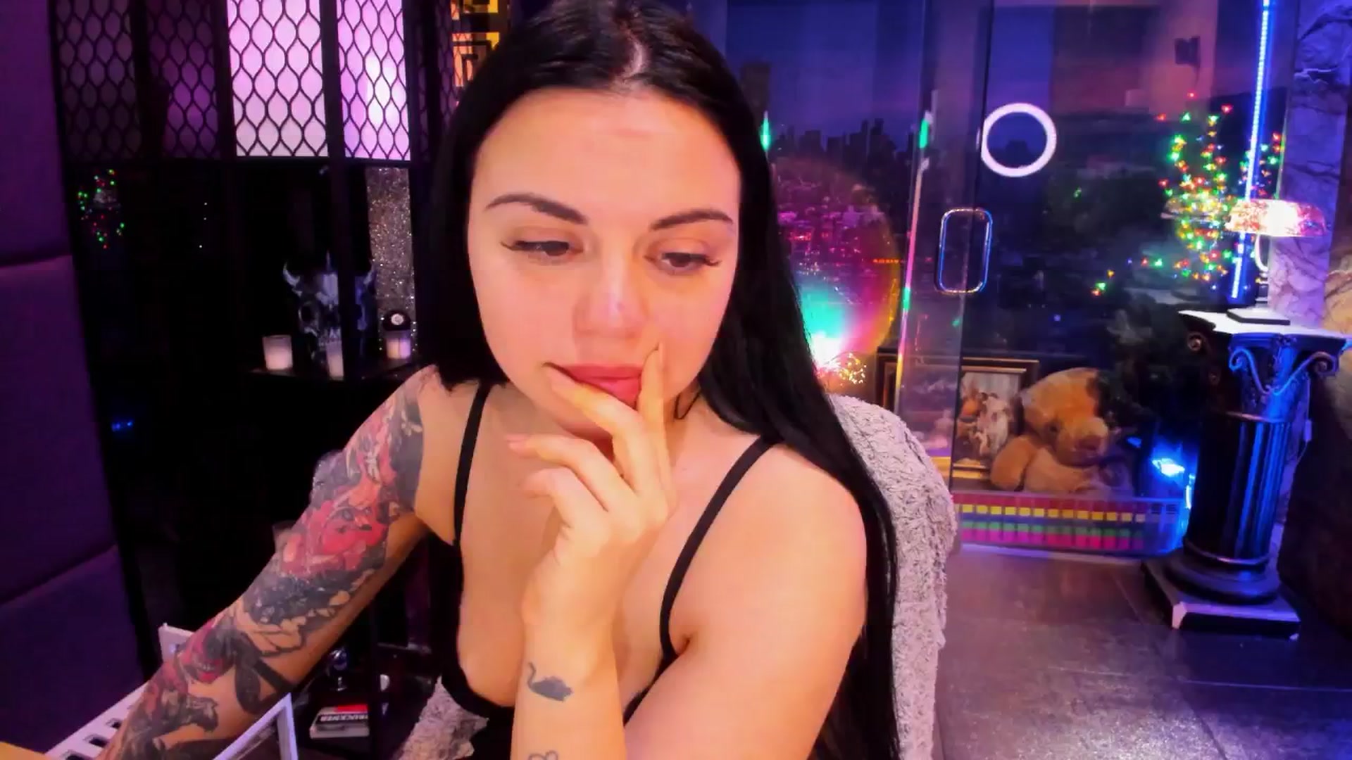 Gallery image thumbnail from sunn_o's myfreecams stream on, 02/17/2026, 12:55 image 20 of 20