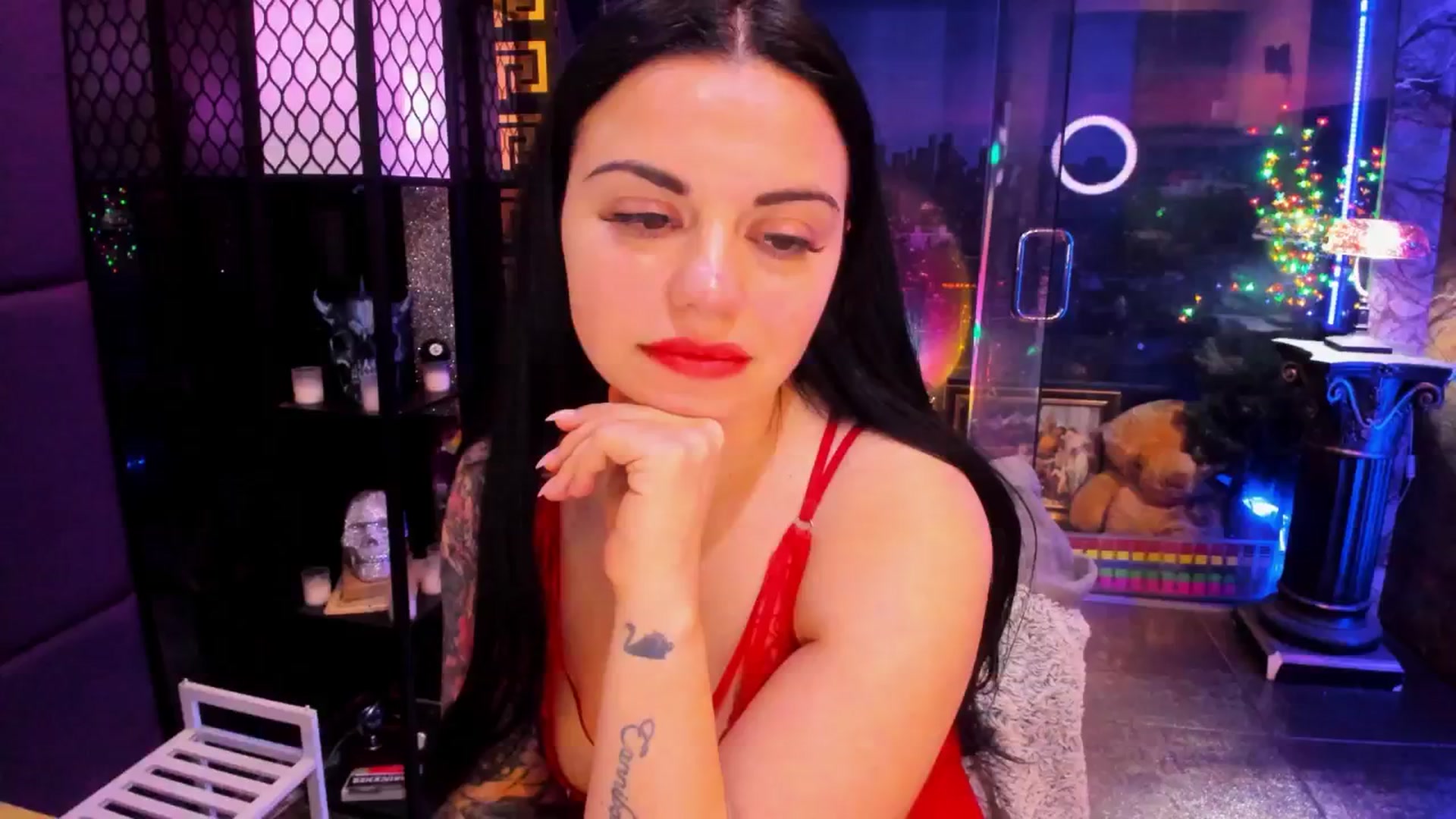 Gallery image thumbnail from sunn_o's myfreecams stream on, 02/18/2026, 12:26 image 14 of 20