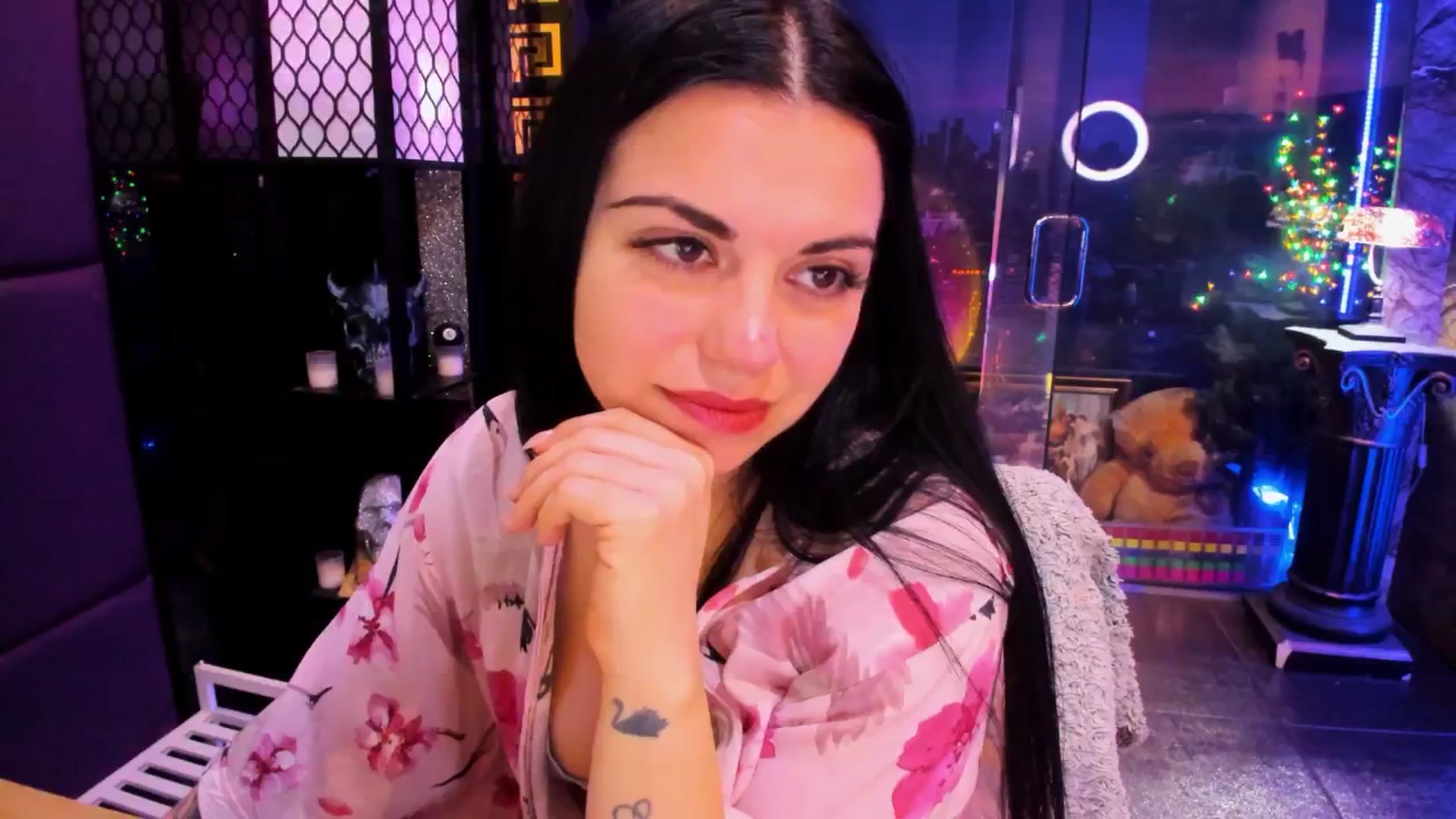 Gallery image thumbnail from sunn_o's myfreecams stream on, 02/21/2026, 12:39 image 8 of 20