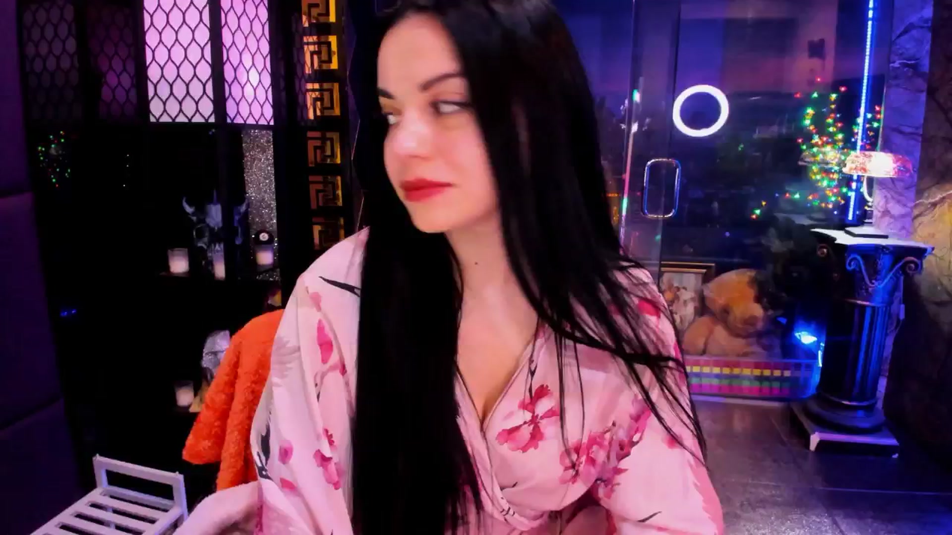 Gallery image thumbnail from sunn_o's myfreecams stream on, 03/05/2026, 07:37 image 20 of 20