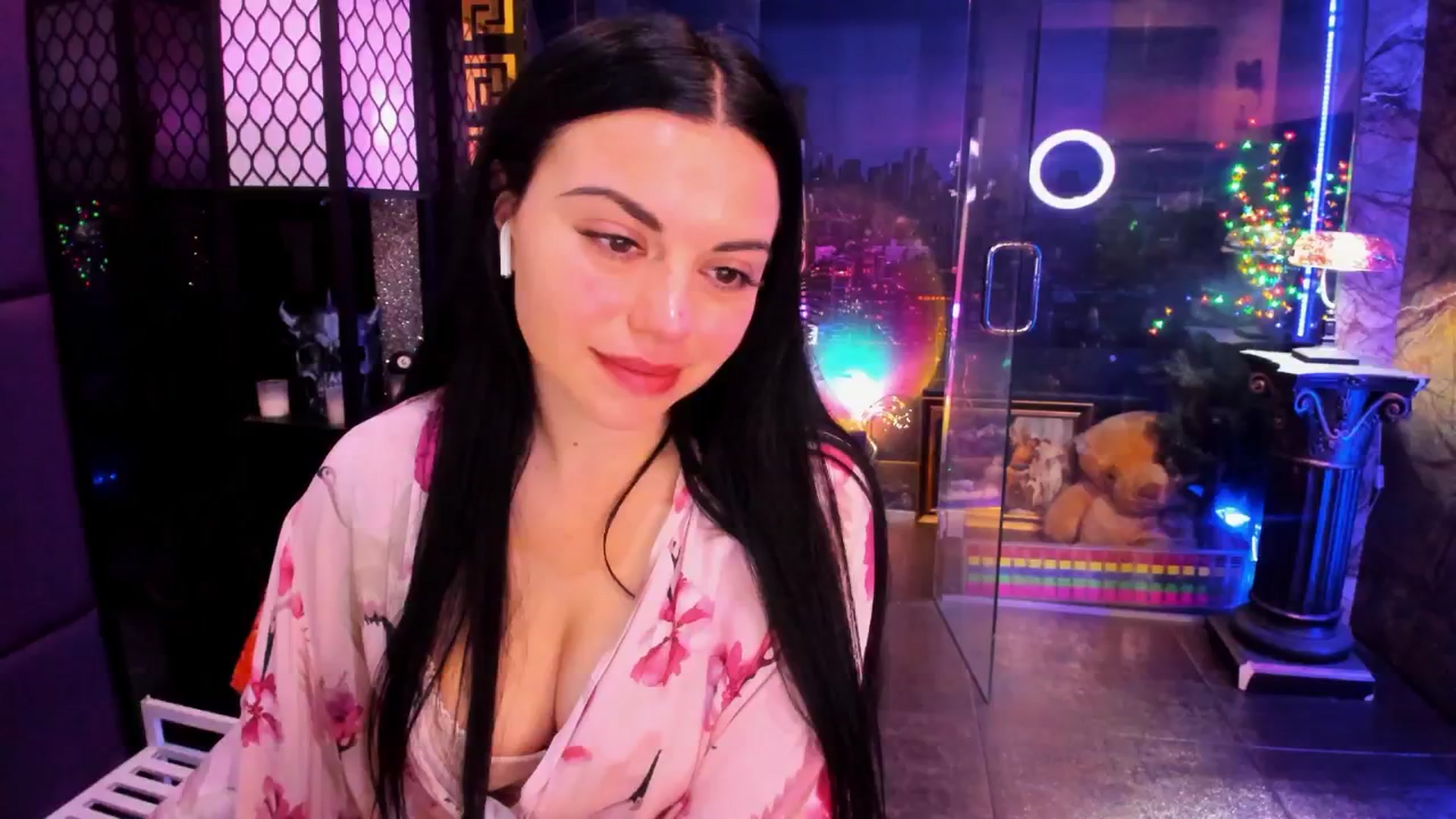 Gallery image thumbnail from sunn_o's myfreecams stream on, 03/05/2026, 08:49 image 17 of 20
