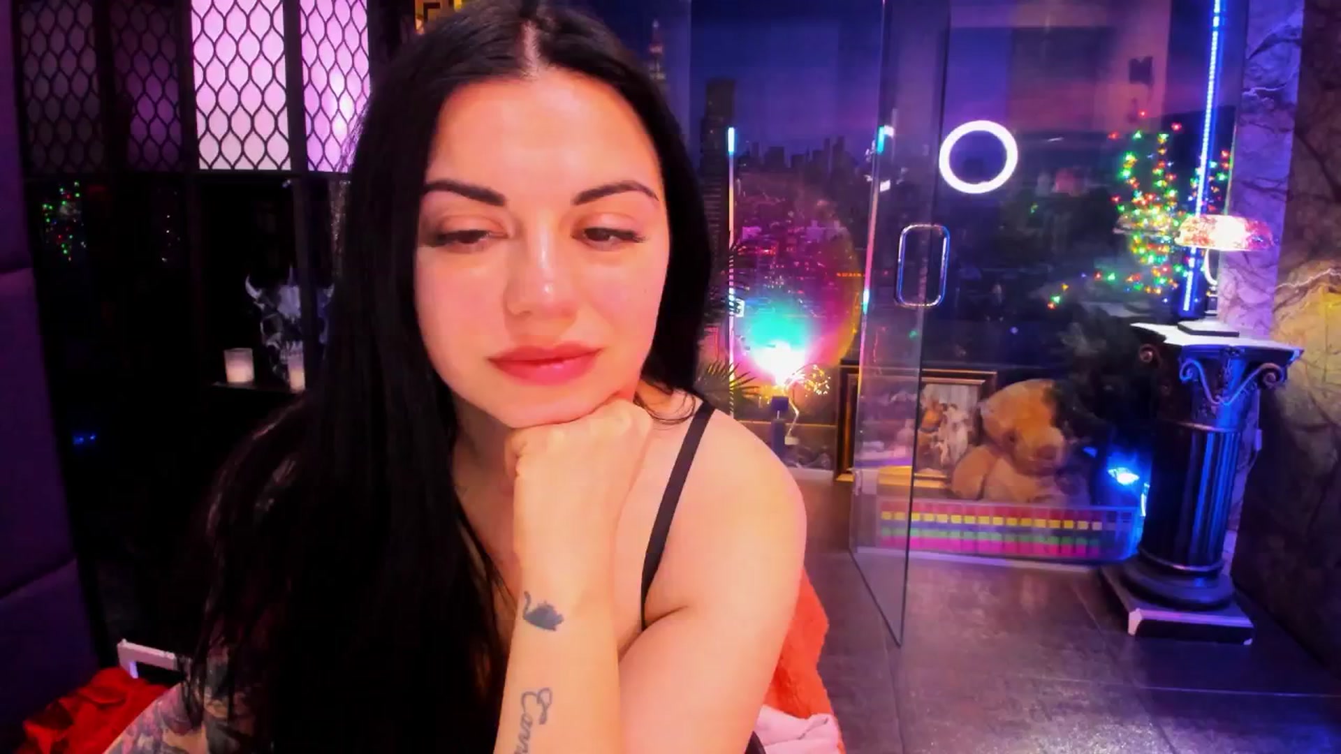 Gallery image thumbnail from sunn_o's myfreecams stream on, 03/11/2026, 10:05 image 13 of 20