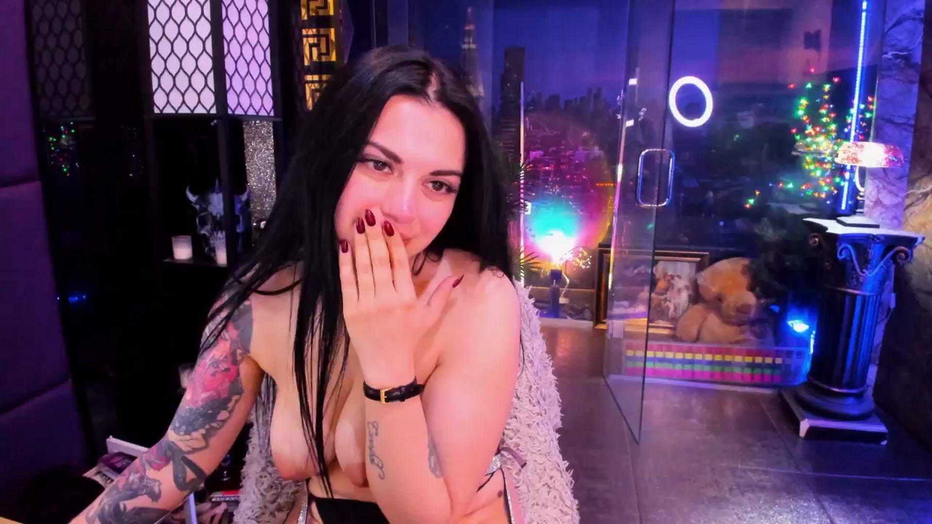 Gallery image thumbnail from sunn_o's myfreecams stream on, 04/15/2026, 12:03 image 13 of 20