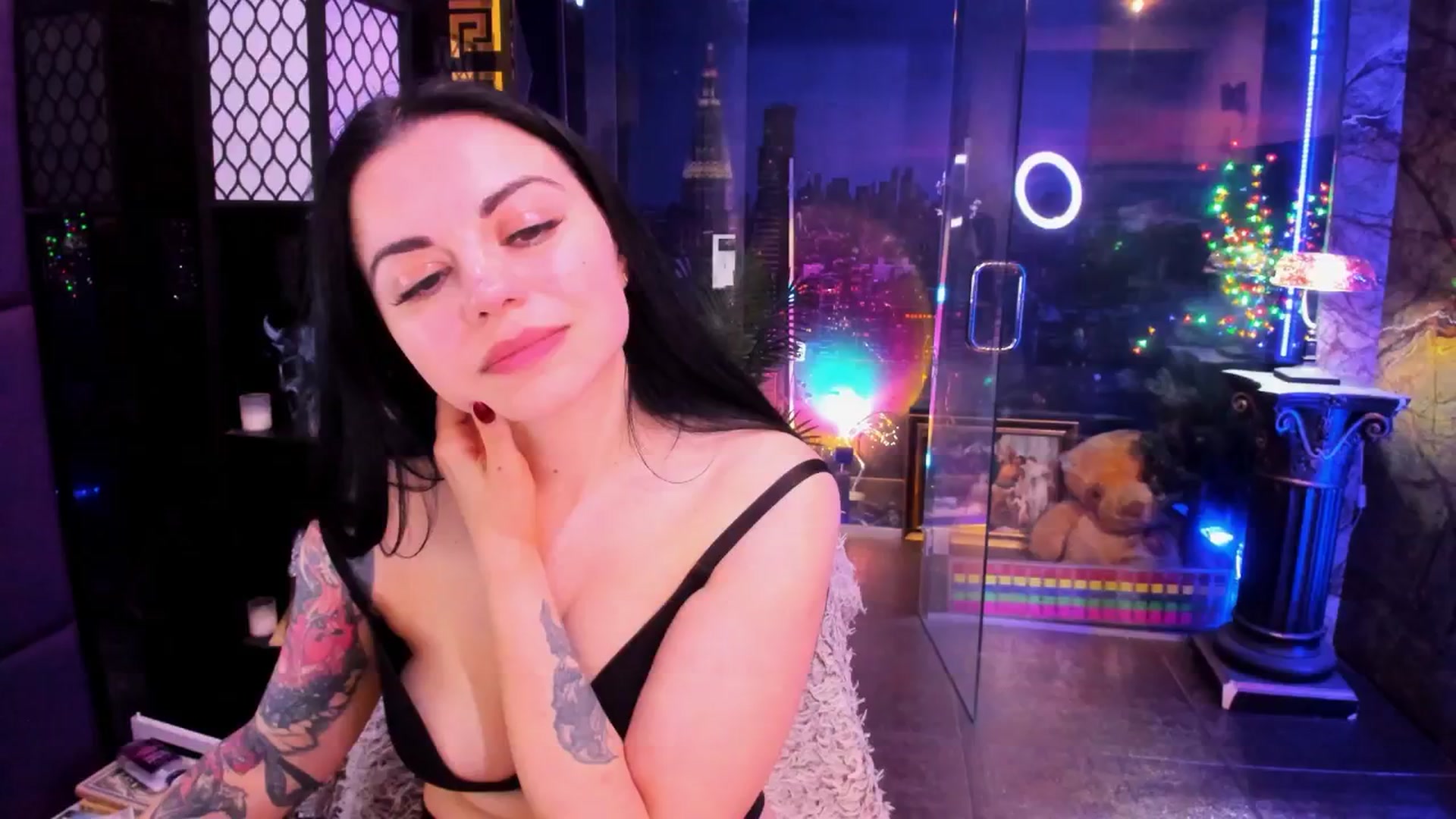 Gallery image thumbnail from sunn_o's myfreecams stream on, 04/17/2026, 10:18 image 11 of 20