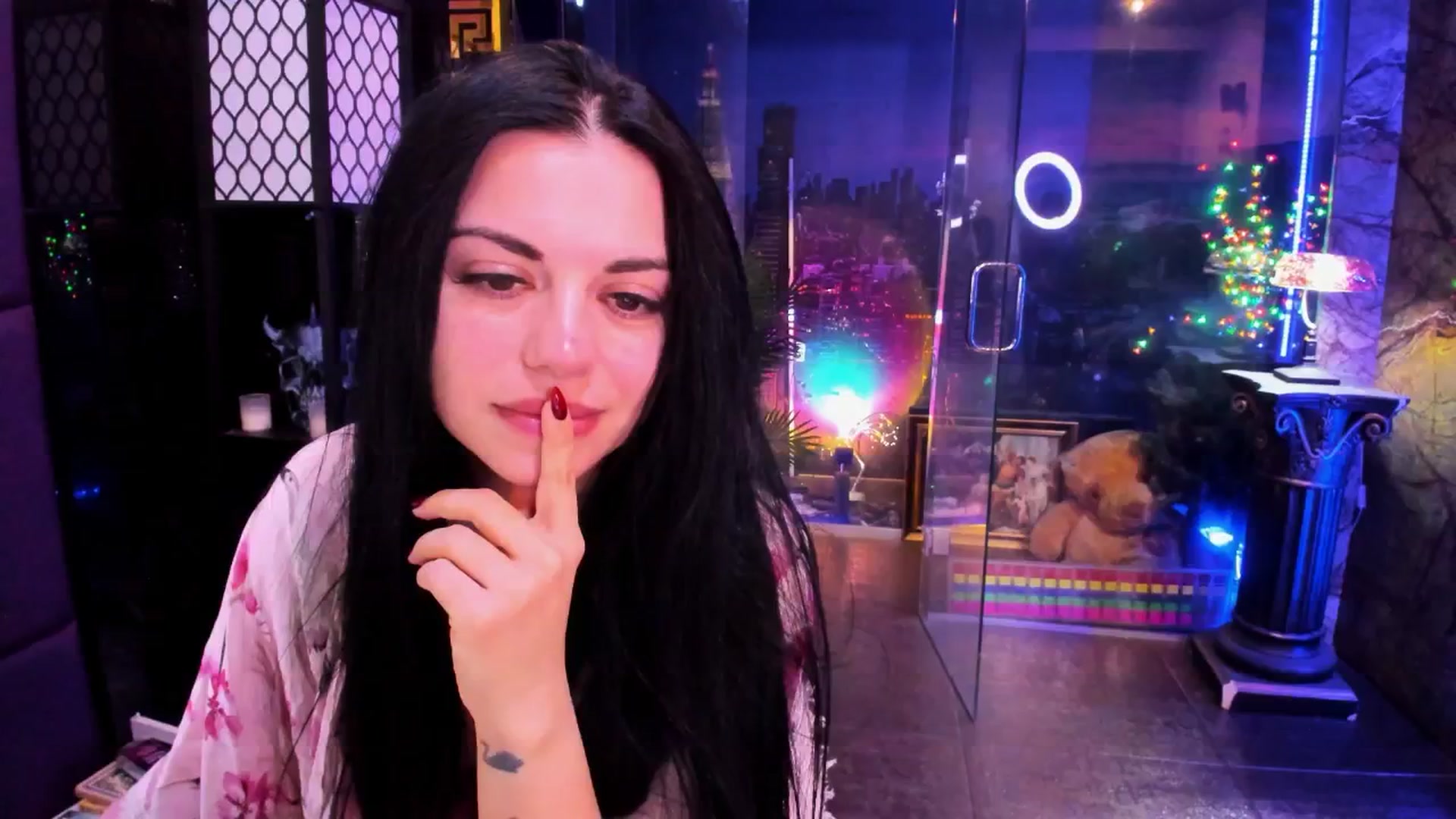Gallery image thumbnail from sunn_o's myfreecams stream on, 04/18/2026, 13:01 image 5 of 20