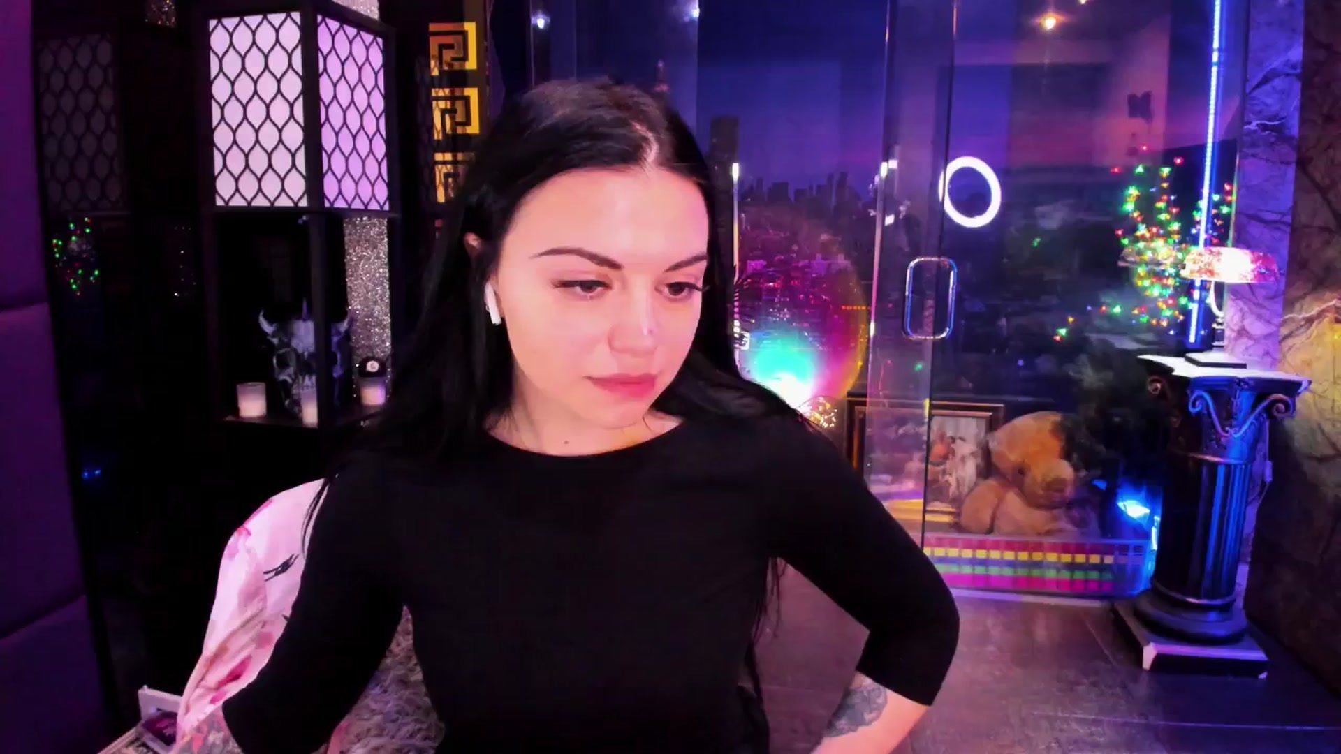 Gallery image thumbnail from sunn_o's myfreecams stream on, 04/19/2026, 12:30 image 2 of 20