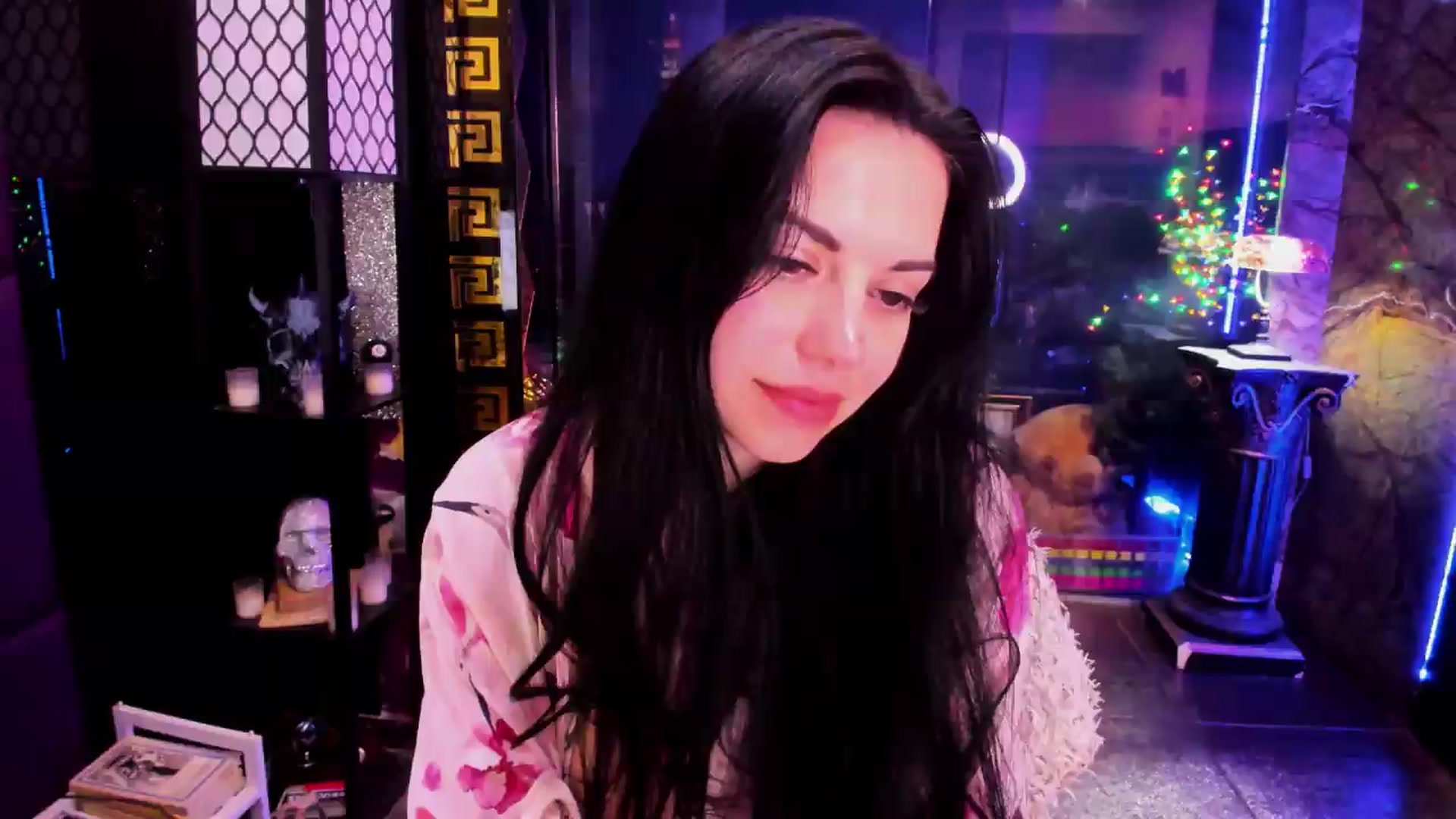 Gallery image thumbnail from sunn_o's myfreecams stream on, 05/05/2026, 10:03 image 7 of 20